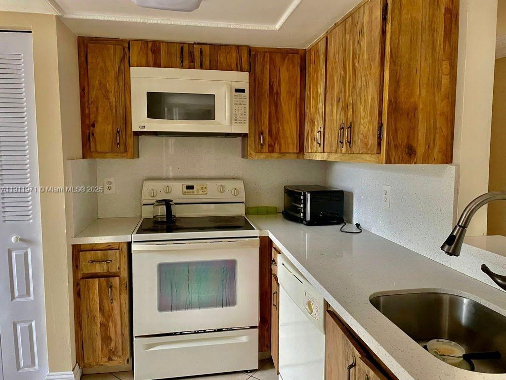 3 Of Palm Springs 1 Condo