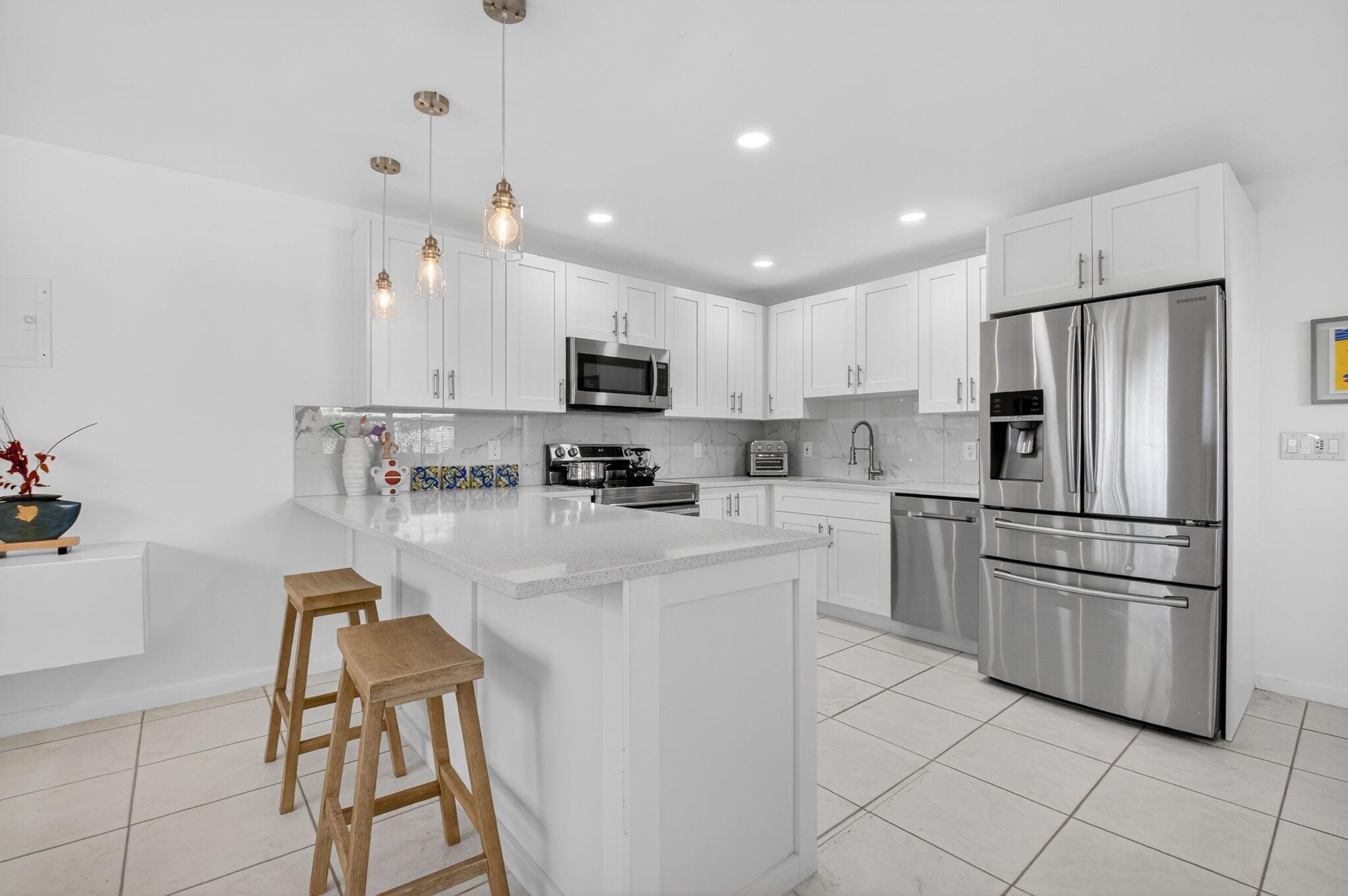 Kings Point Valencia A Th