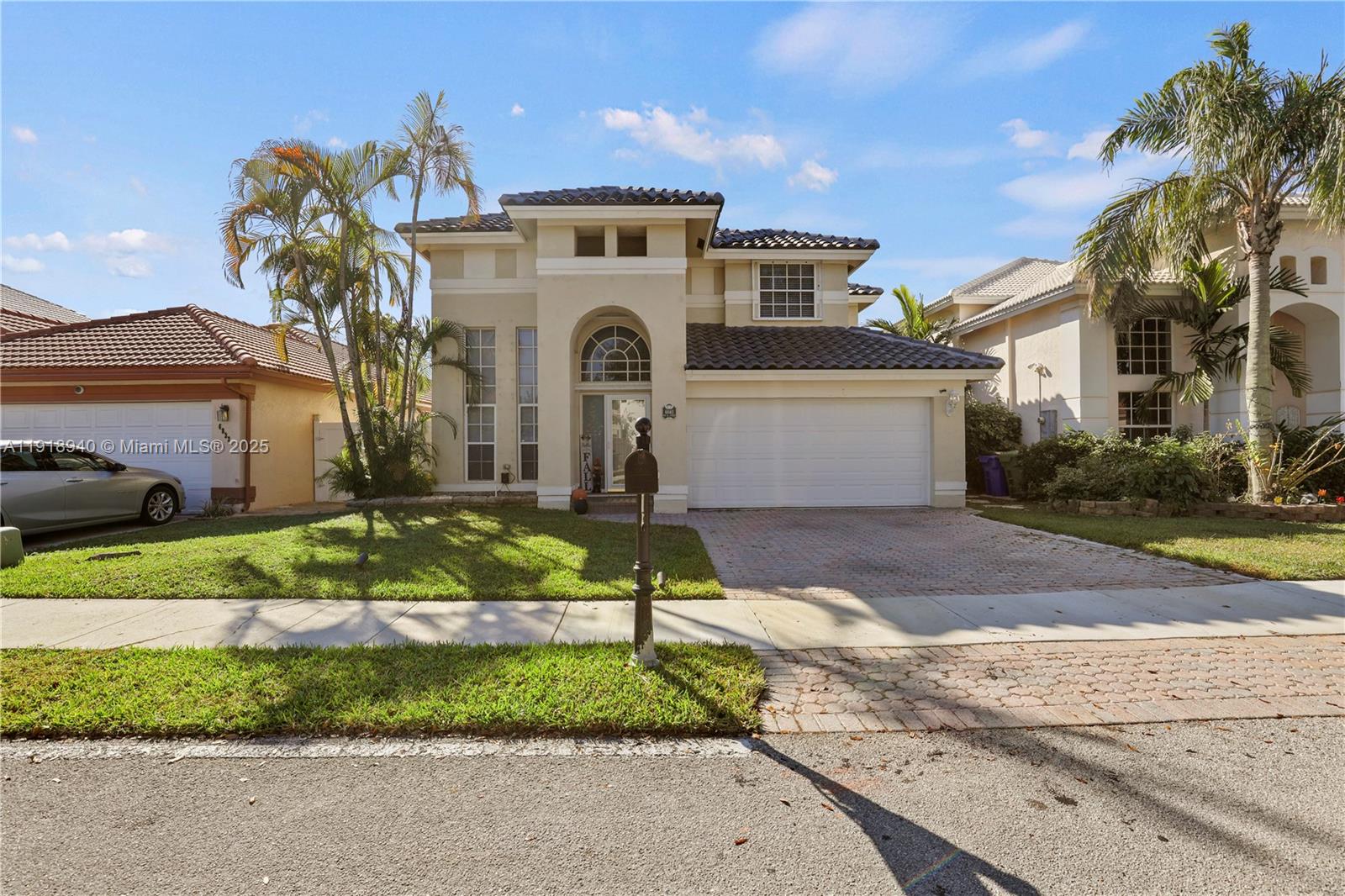 Holiday Springs East