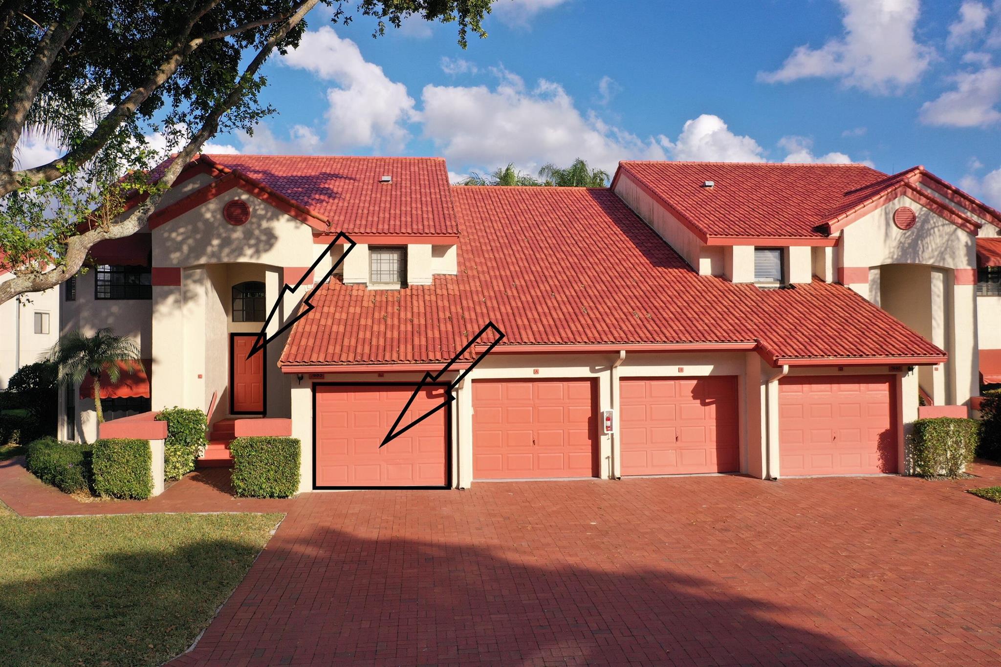 Lexington Club Villas Con