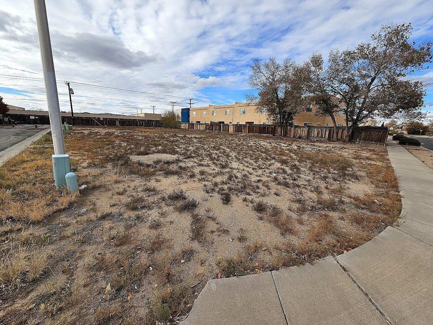 5005 Monica Lane NW Albuquerque, NM 87120