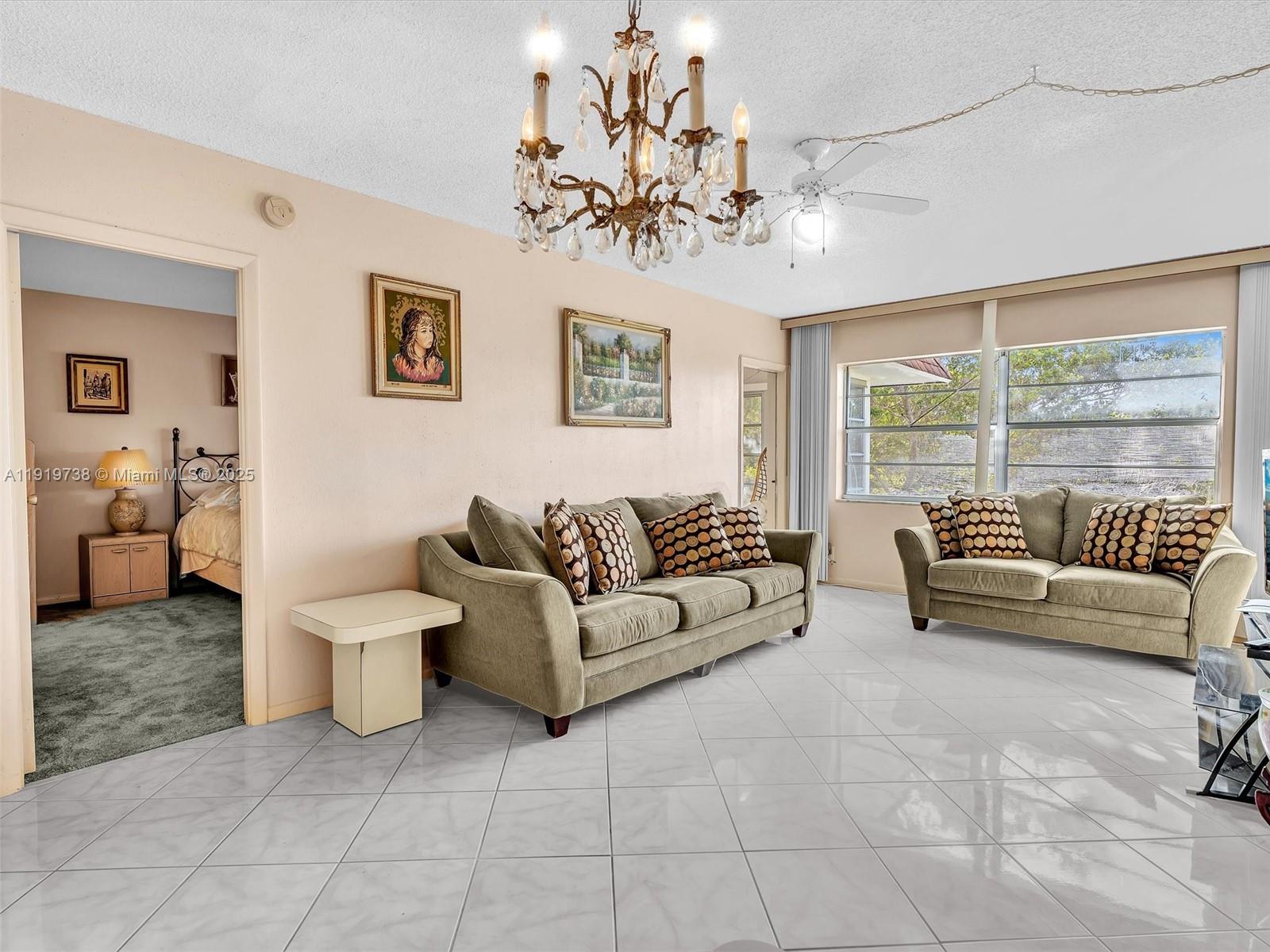 5102-nw-36th-st-607-lauderdale-lakes-fl-33319/hzid_5e8531fb