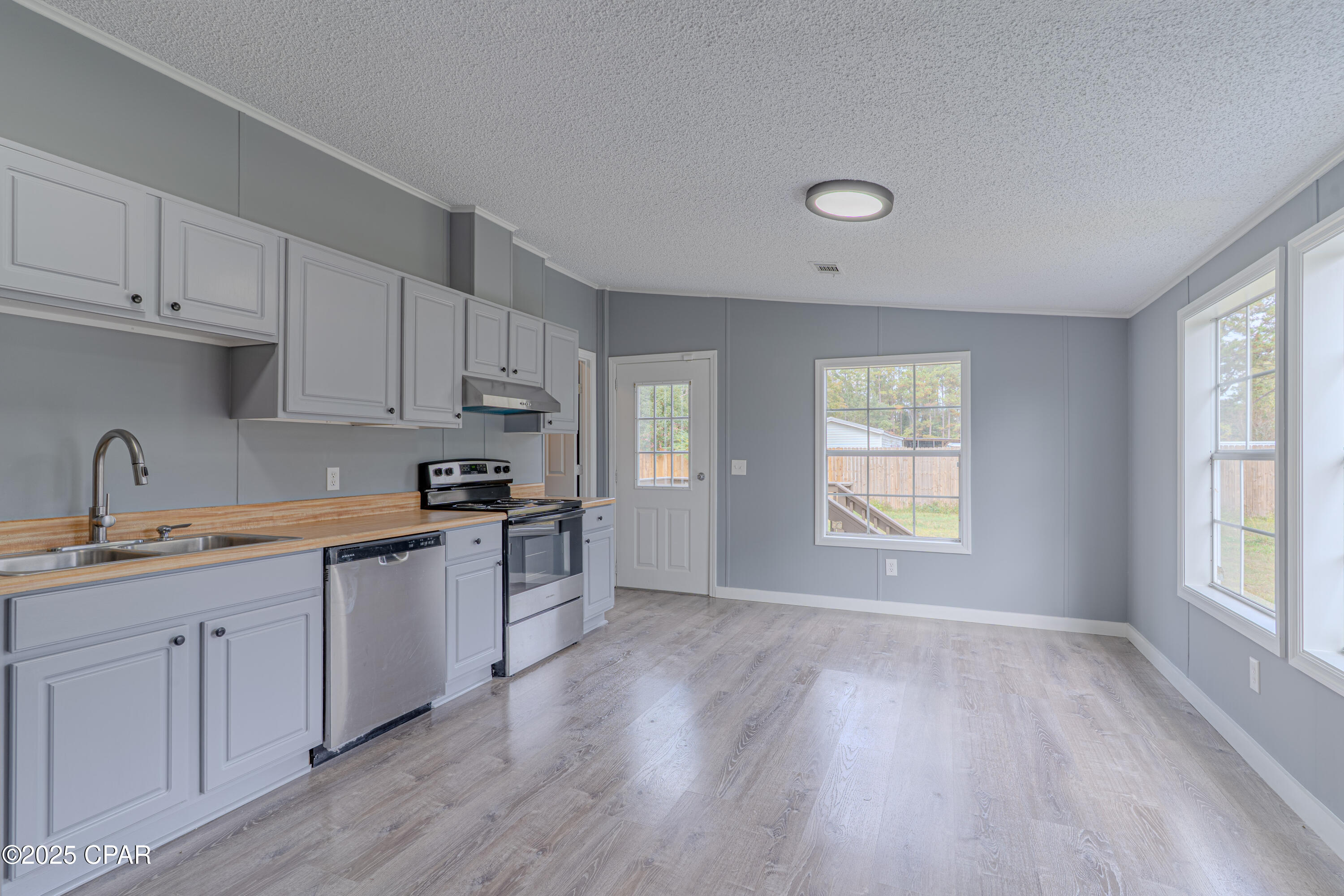 Image 14 For 615 Sesame Street