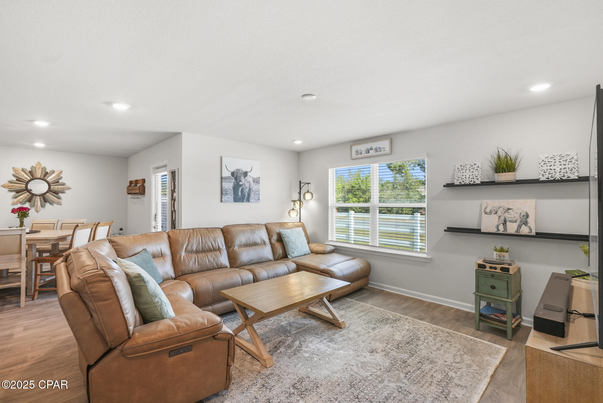 Image 23 For 4016 Silver Spur Road