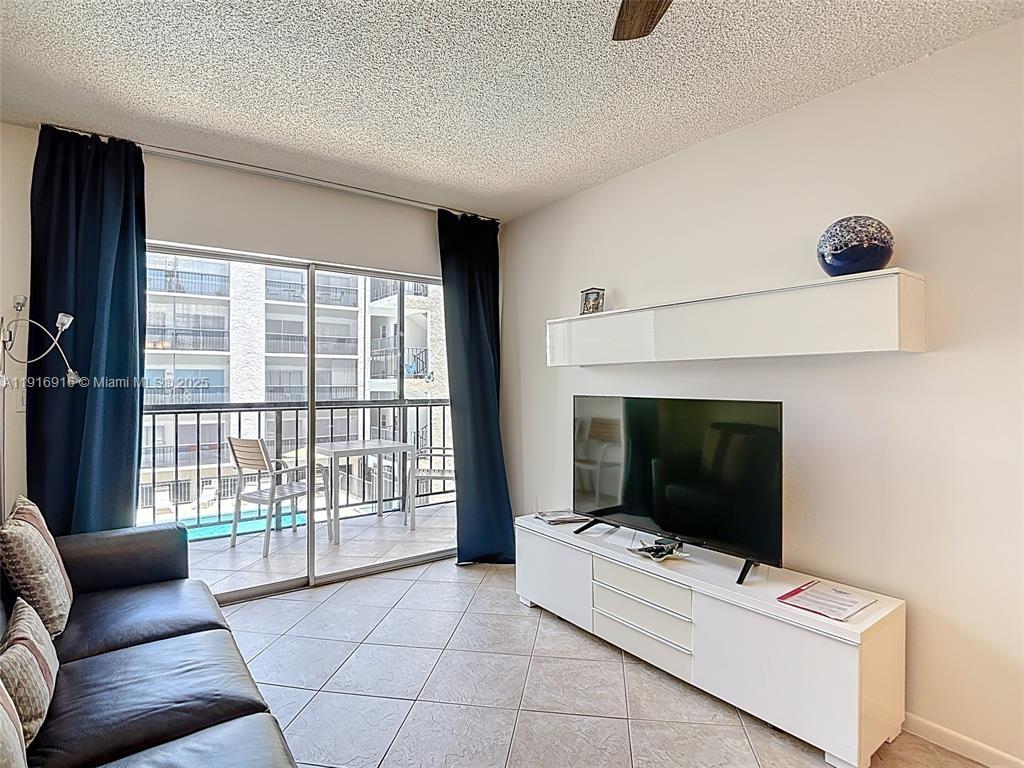 201 178th Dr Unit 315, Sunny Isles Beach, Florida 33160