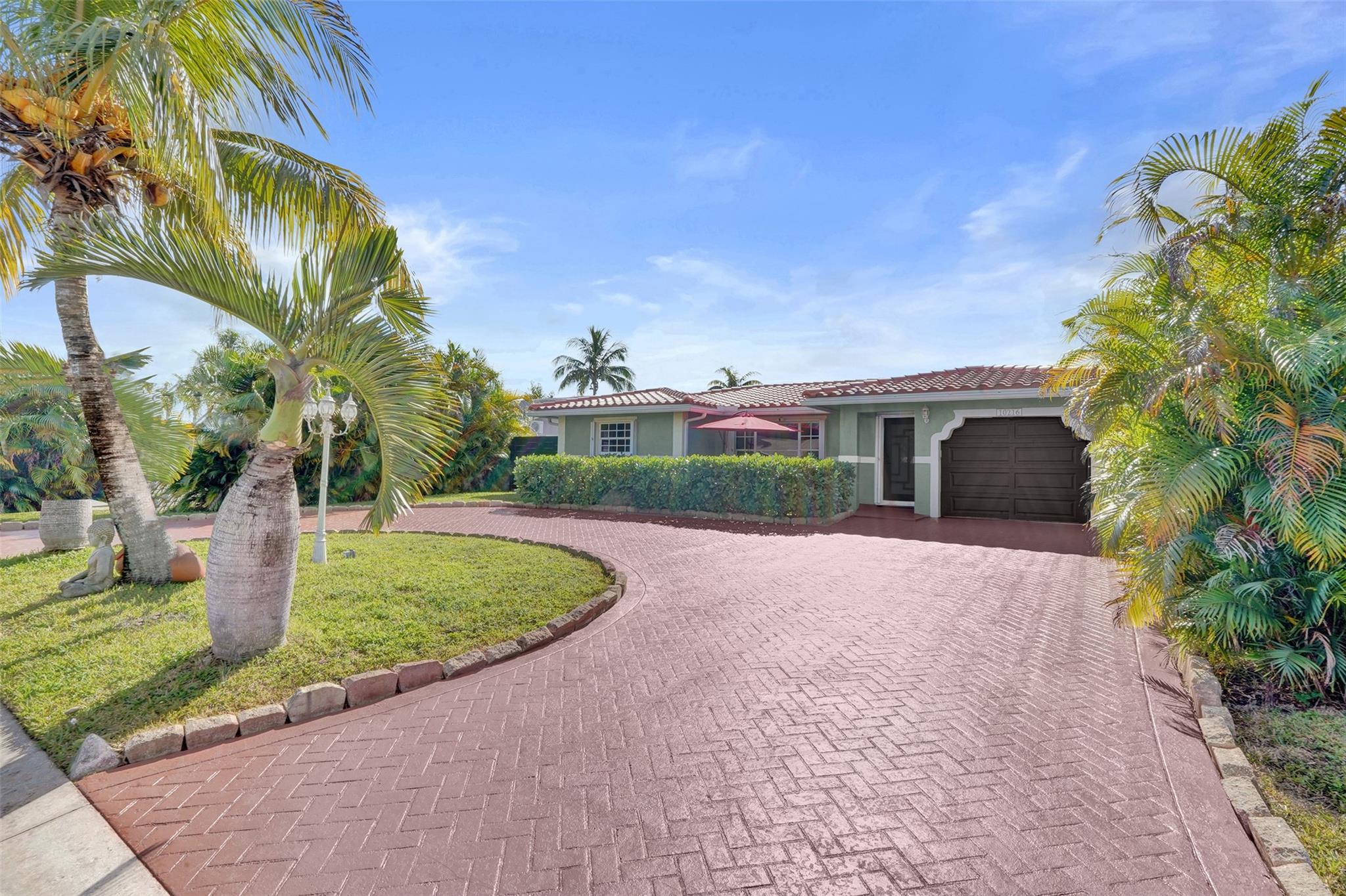 Westwood Commy 6 81-35 B