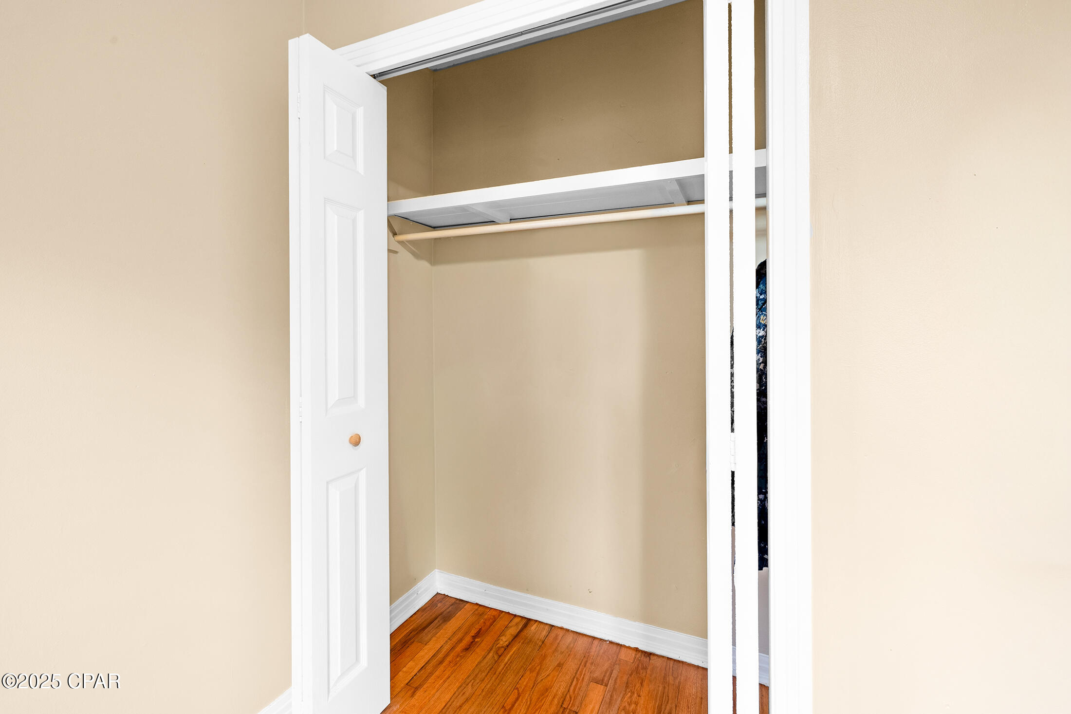 Image 20 For 522 Shade Street