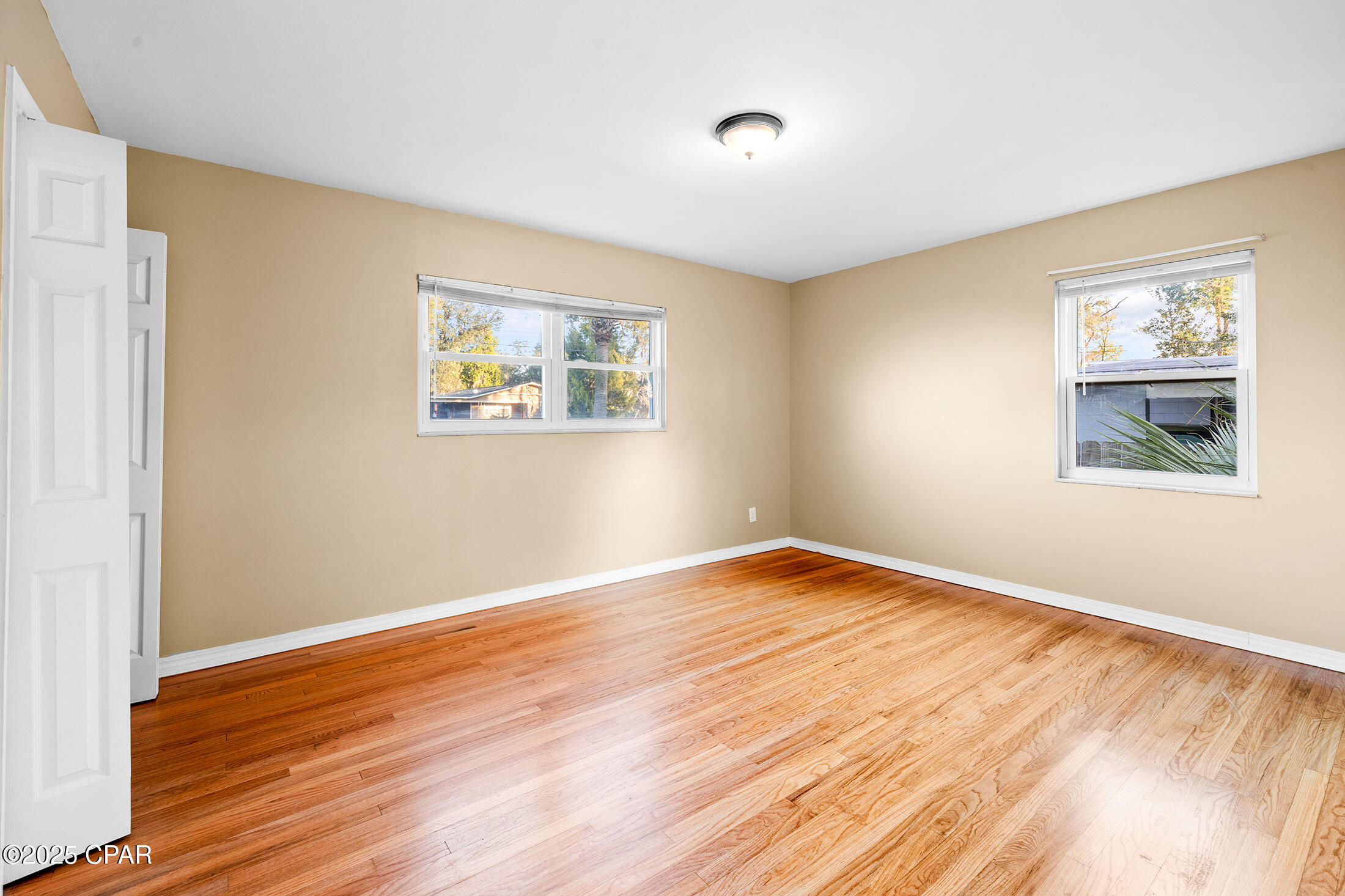 Image 21 For 522 Shade Street