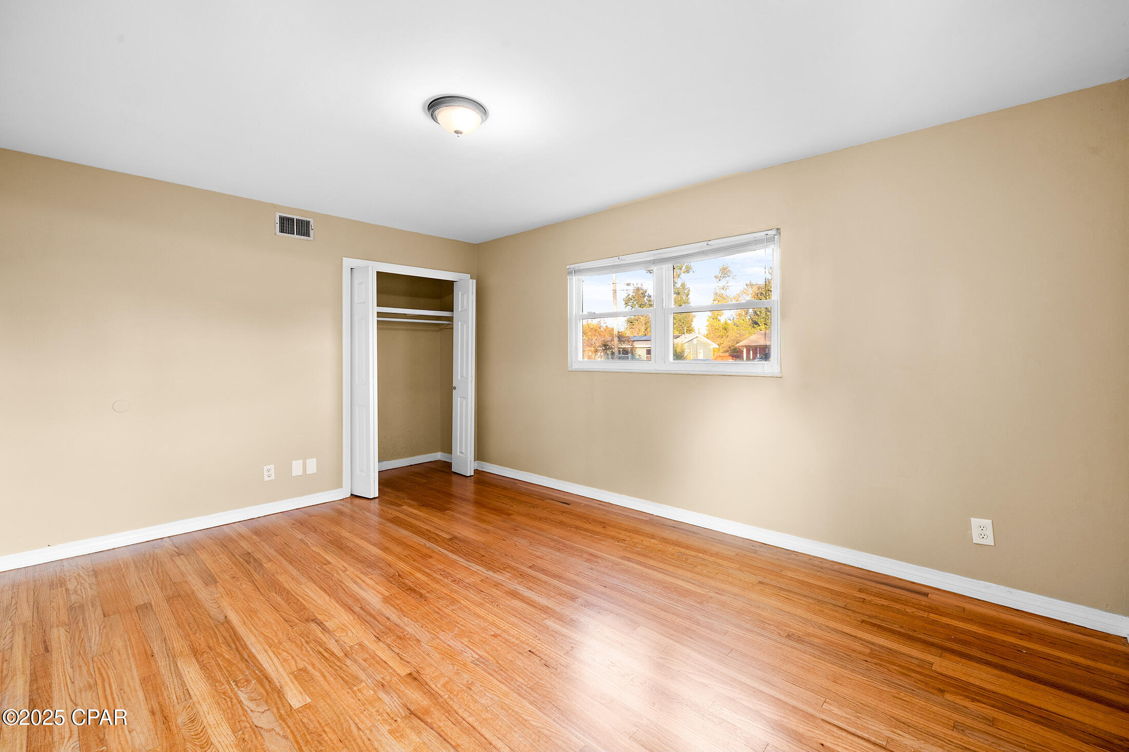 Image 22 For 522 Shade Street