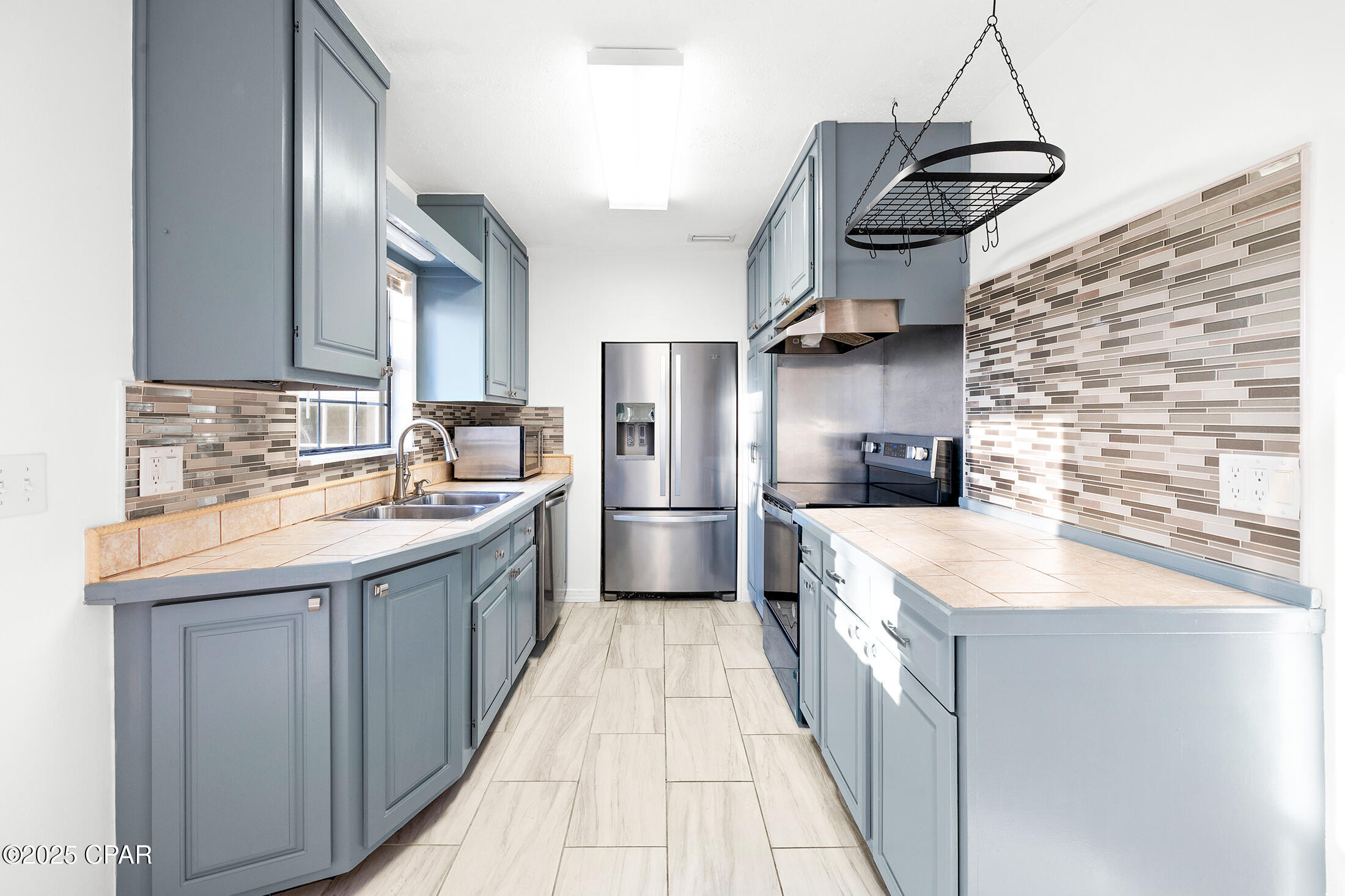 Image 5 For 522 Shade Street