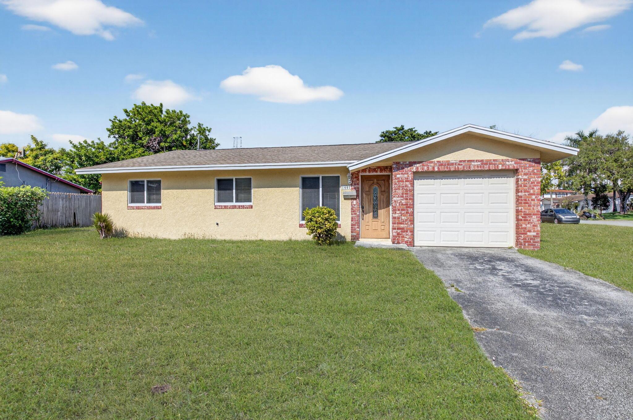 Country Club Village