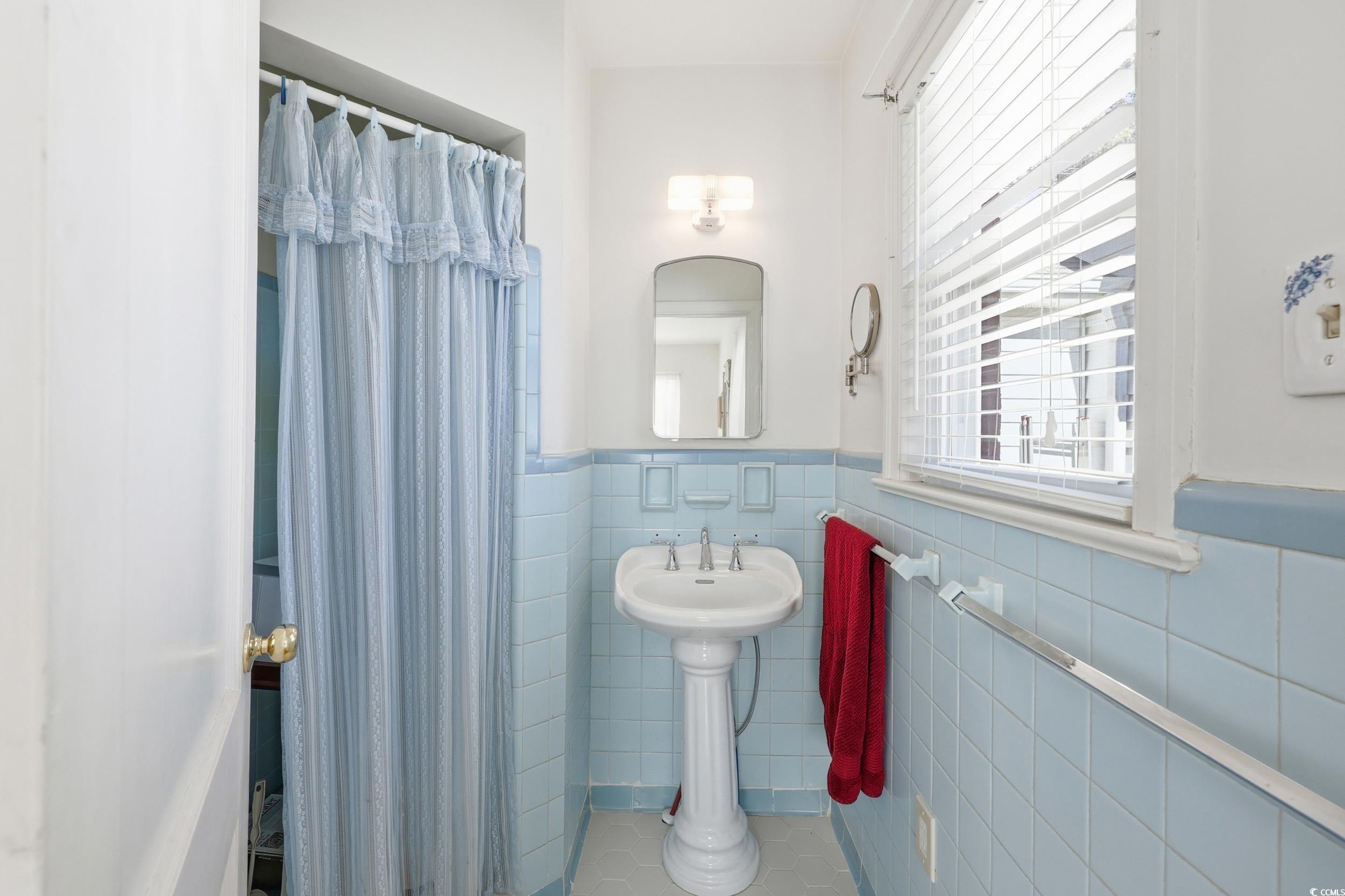 301 S Morgan Ave. Andrews, SC 29510