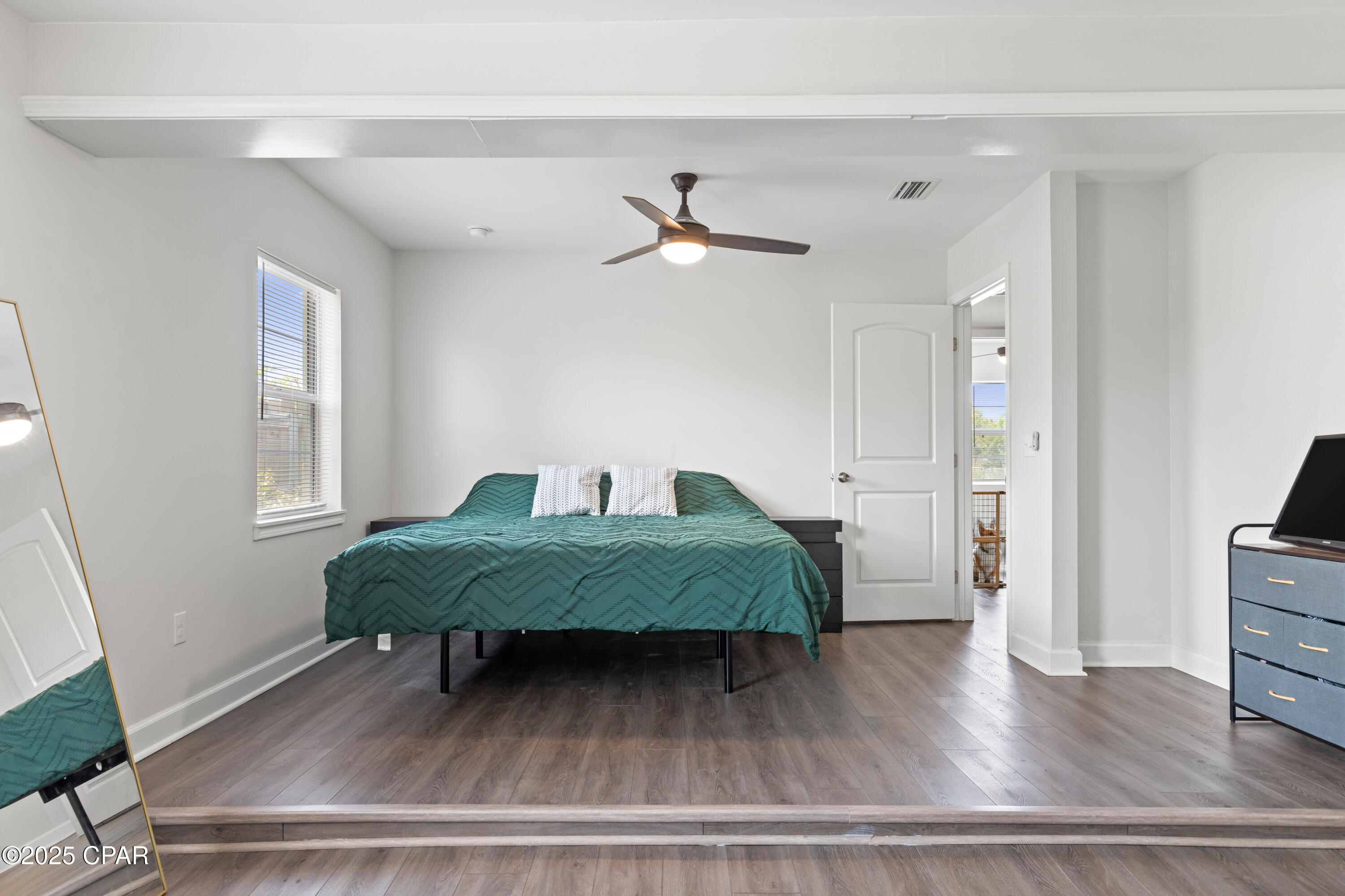 Image 19 For 1914 Clay Avenue