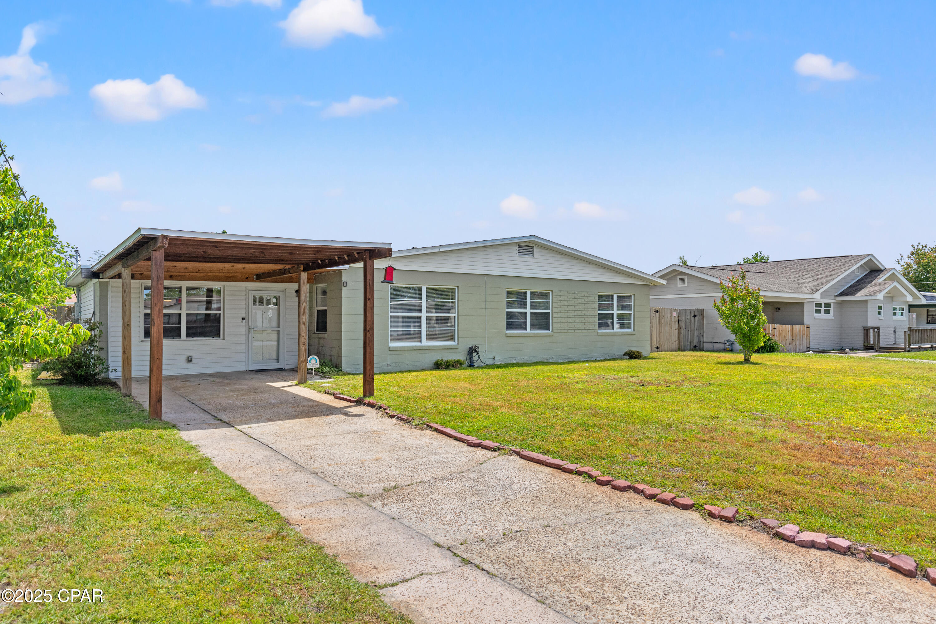 Image 3 For 1914 Clay Avenue