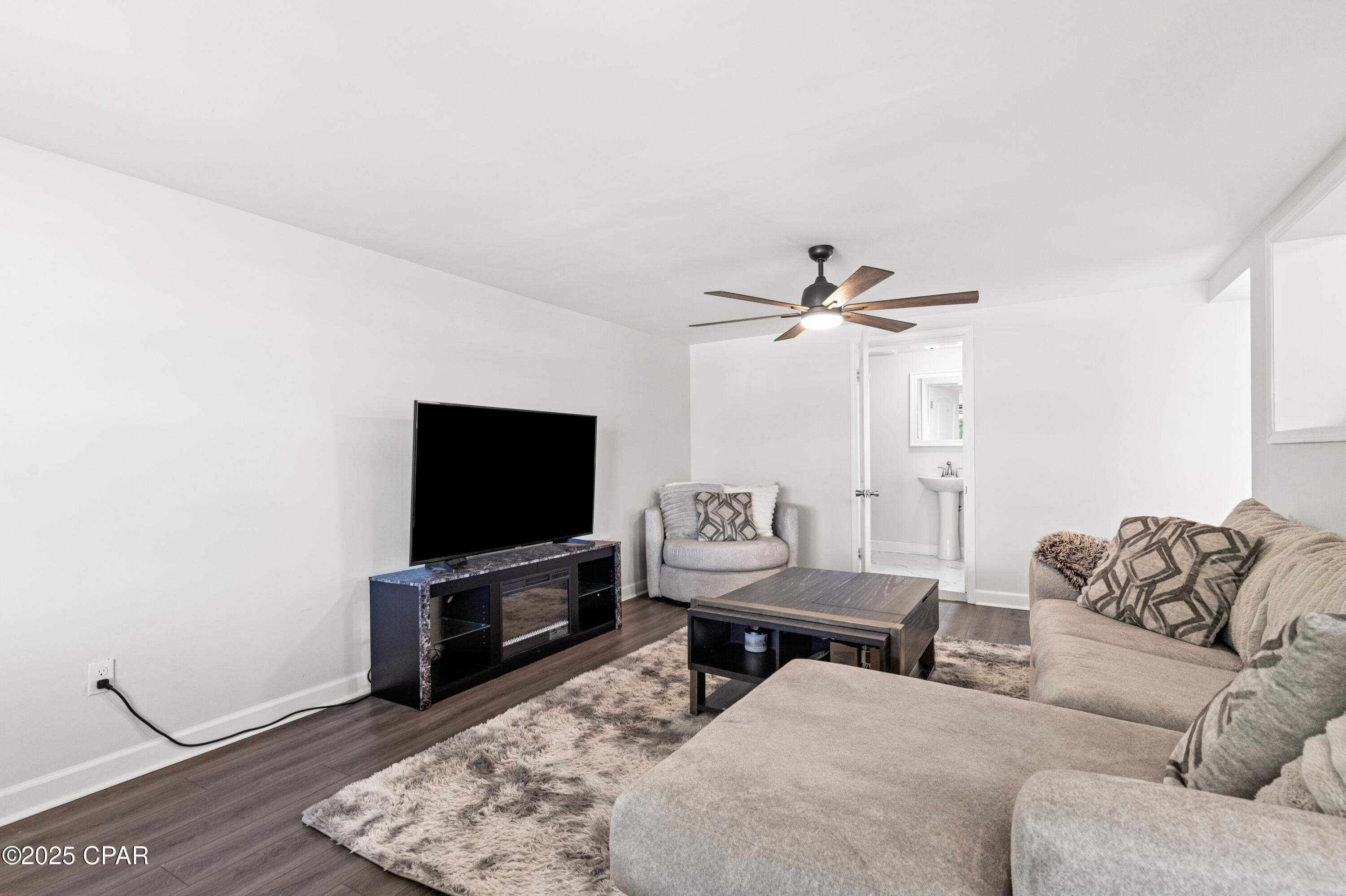 Image 5 For 1914 Clay Avenue