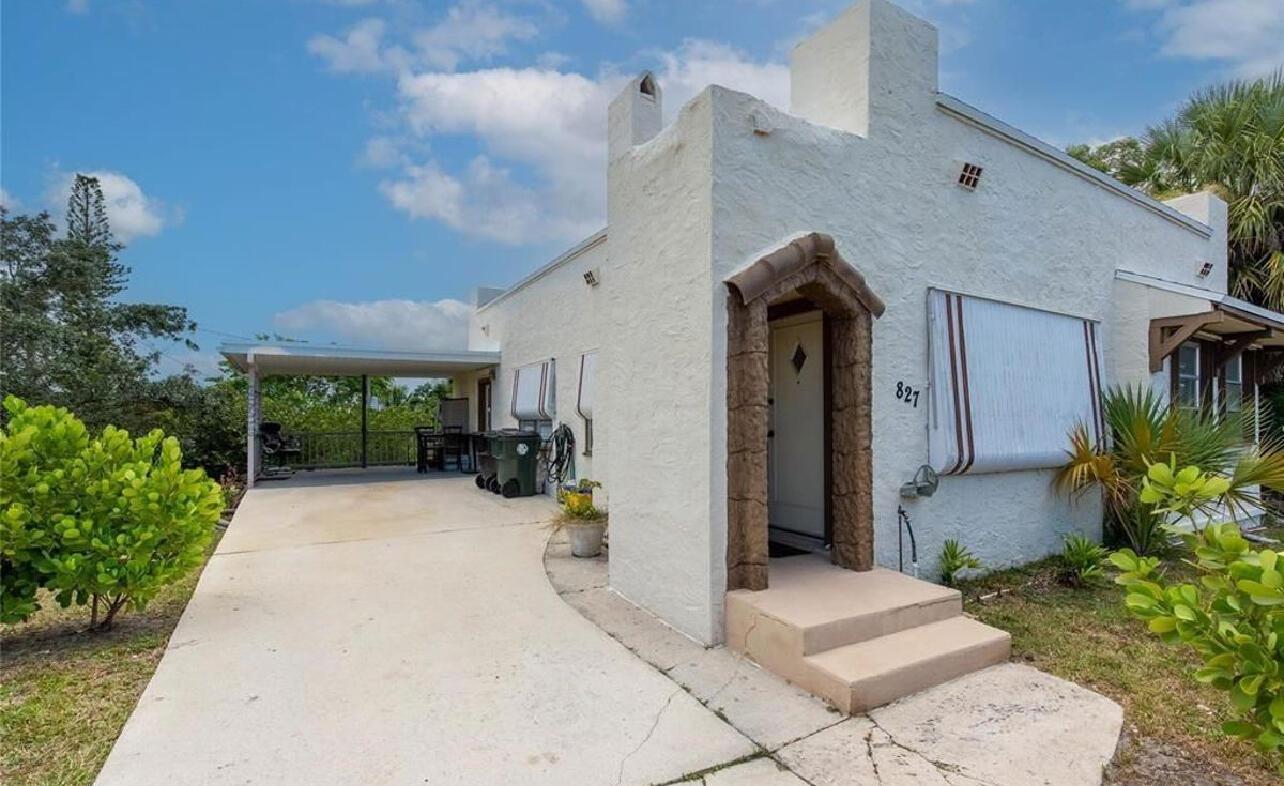 S/d Of 21-44-43, W 1/2 In