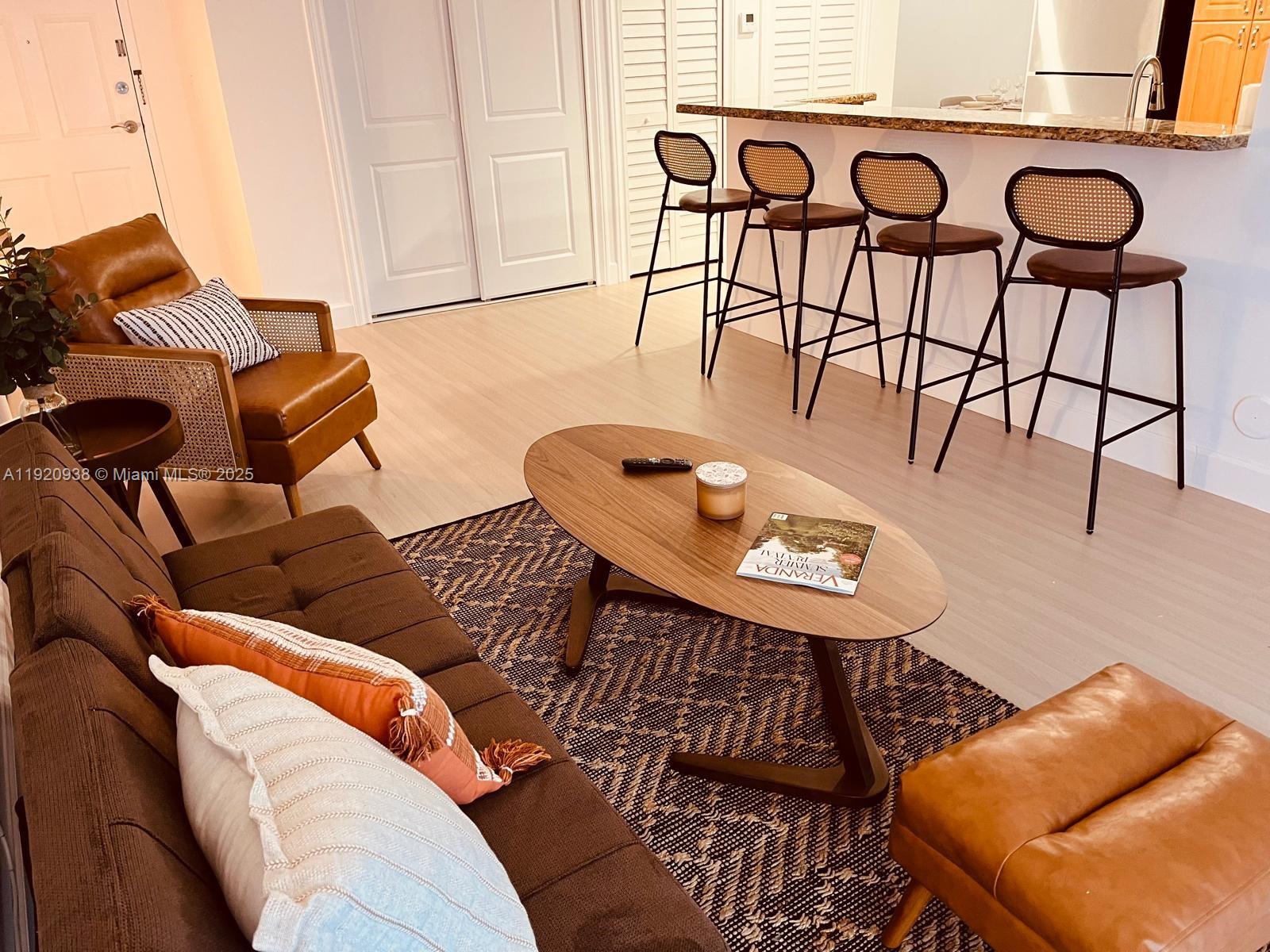 The Douglas Residence Con