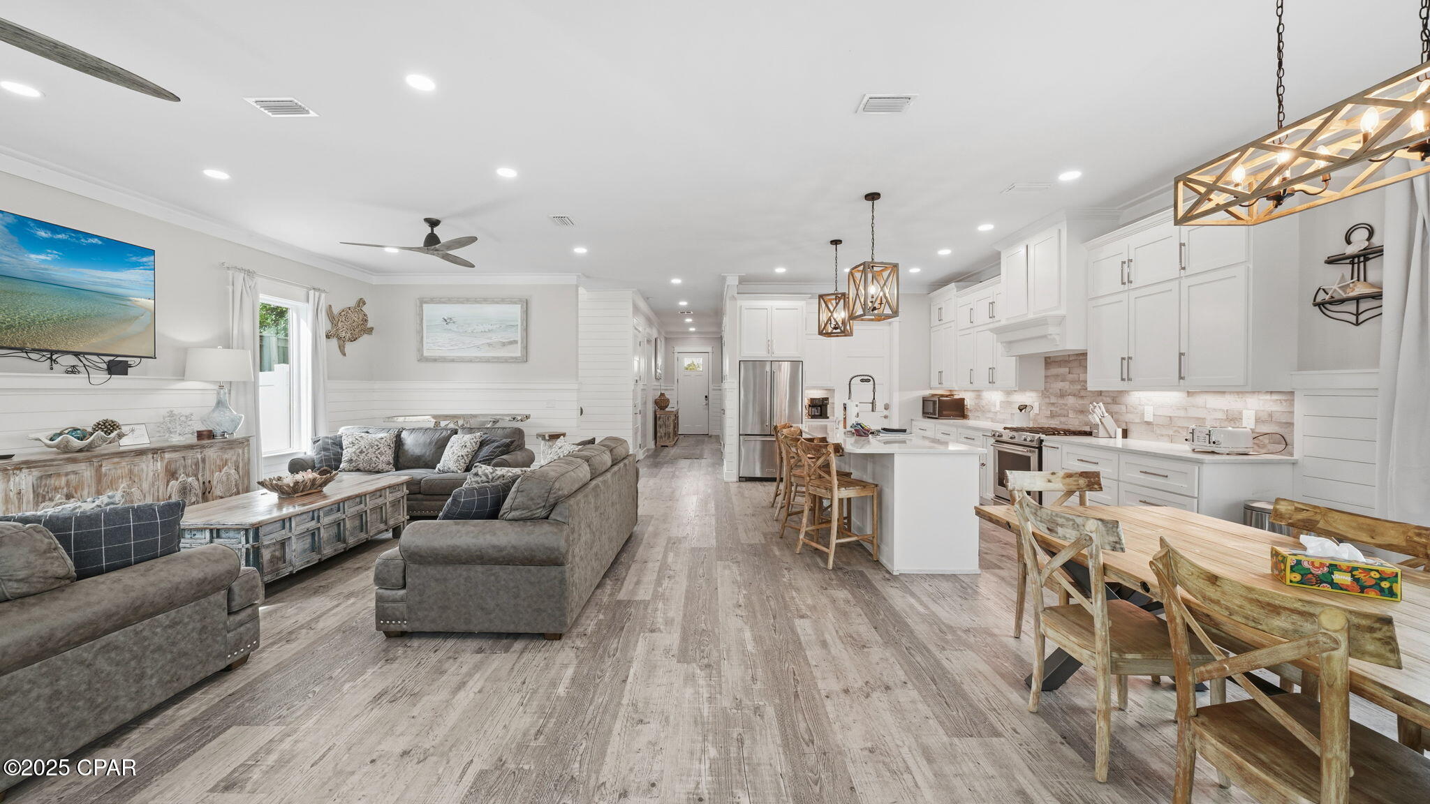 Listing photo id 11 for 316 Lakeshore Drive