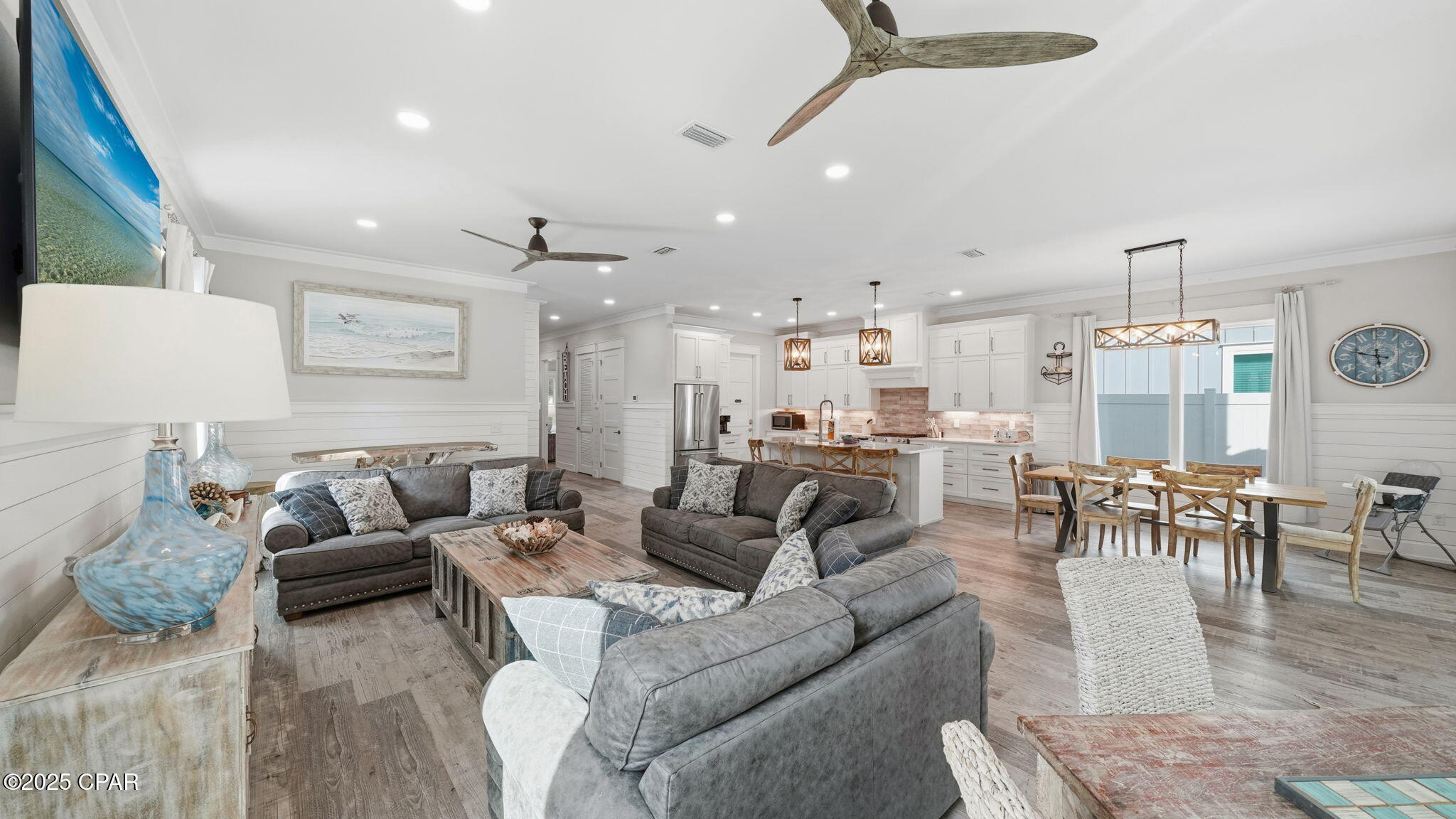 Listing photo id 13 for 316 Lakeshore Drive