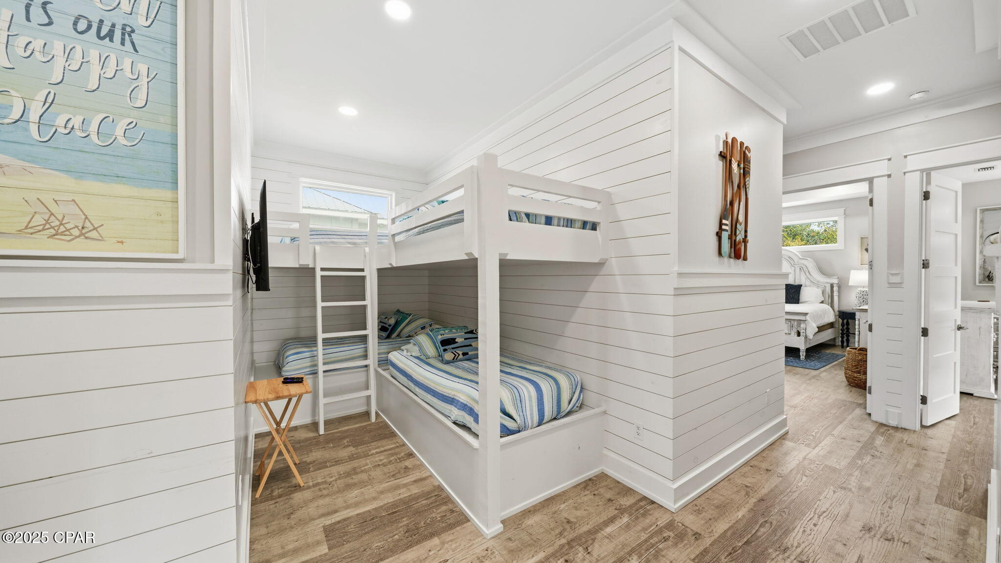 Image 33 For 316 Lakeshore Drive