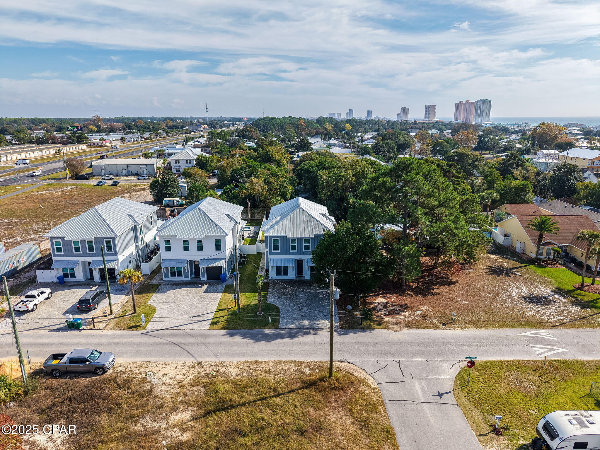 Listing photo id 56 for 316 Lakeshore Drive