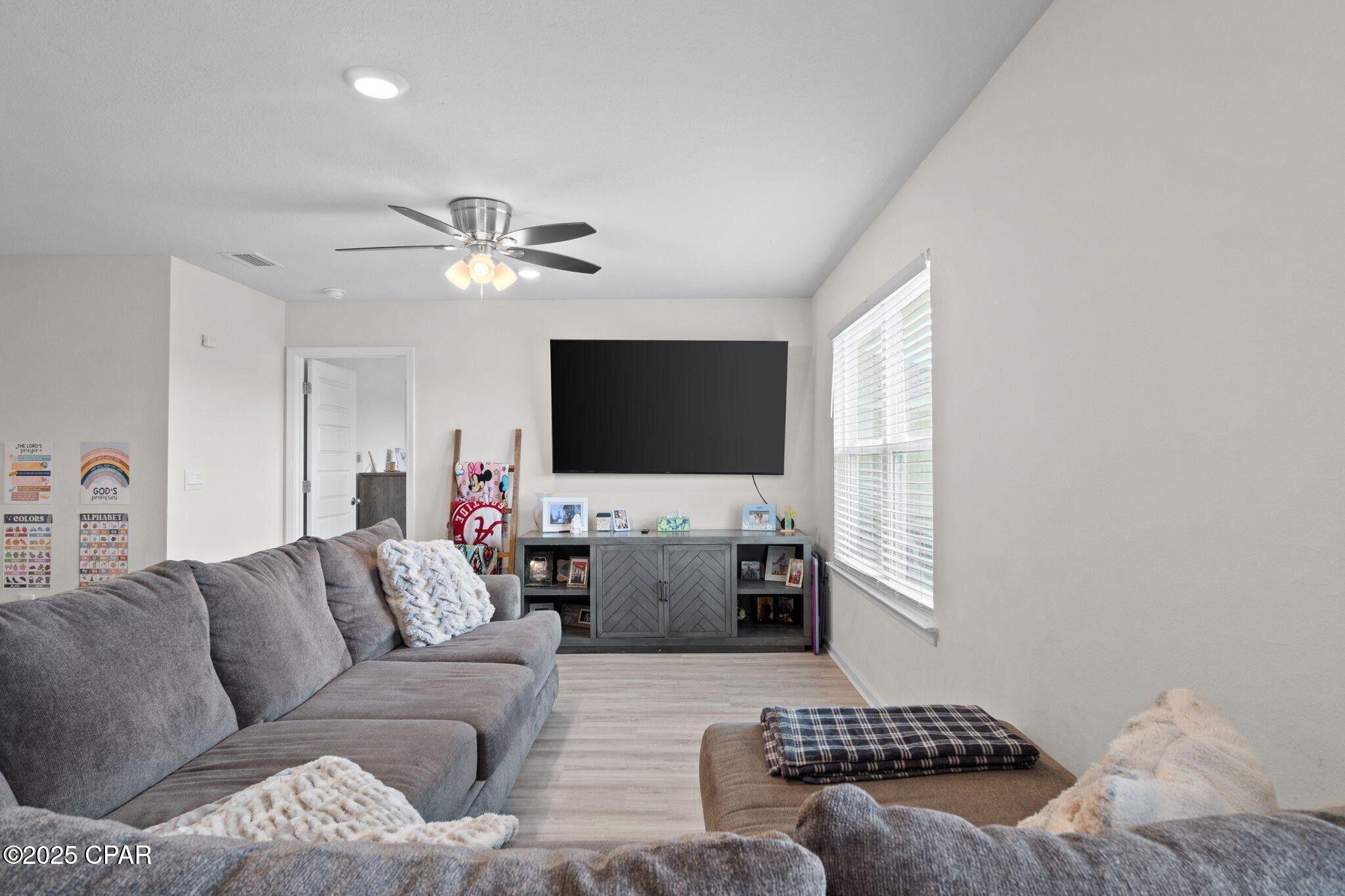 Image 8 For 4873 Shurer Lane