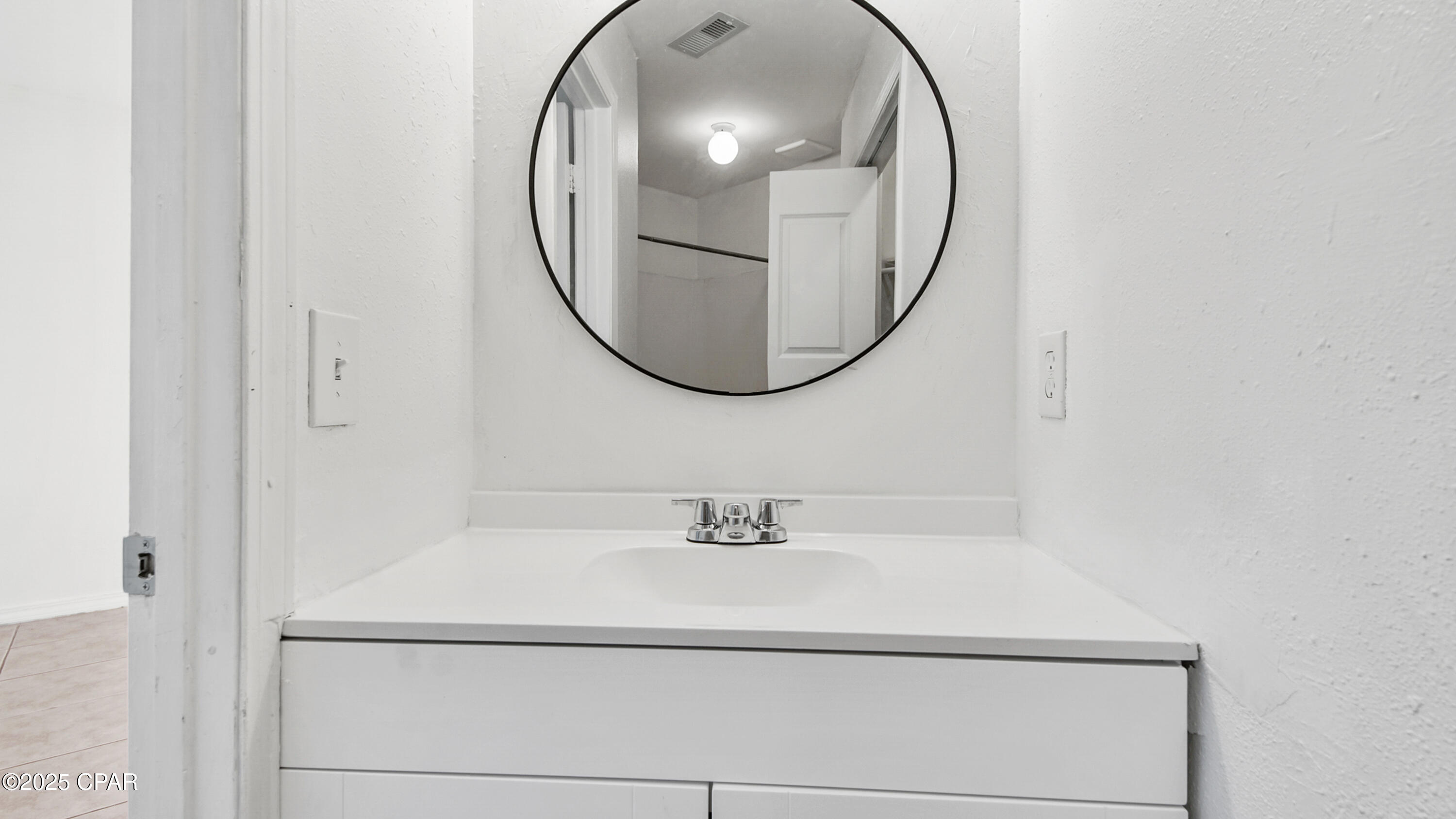 Image 14 For 4114 Holiday Drive 7