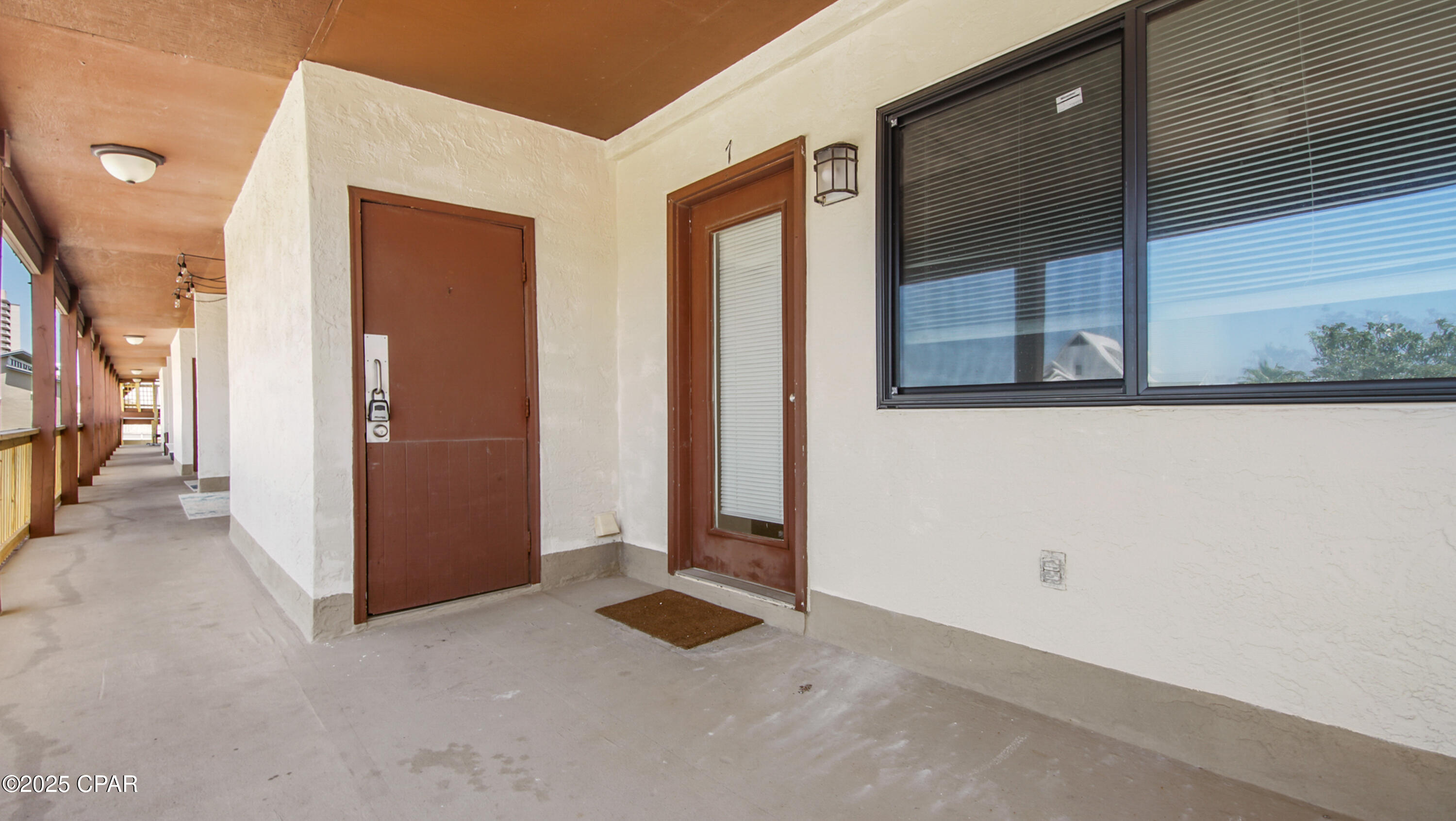 Image 4 For 4114 Holiday Drive 7