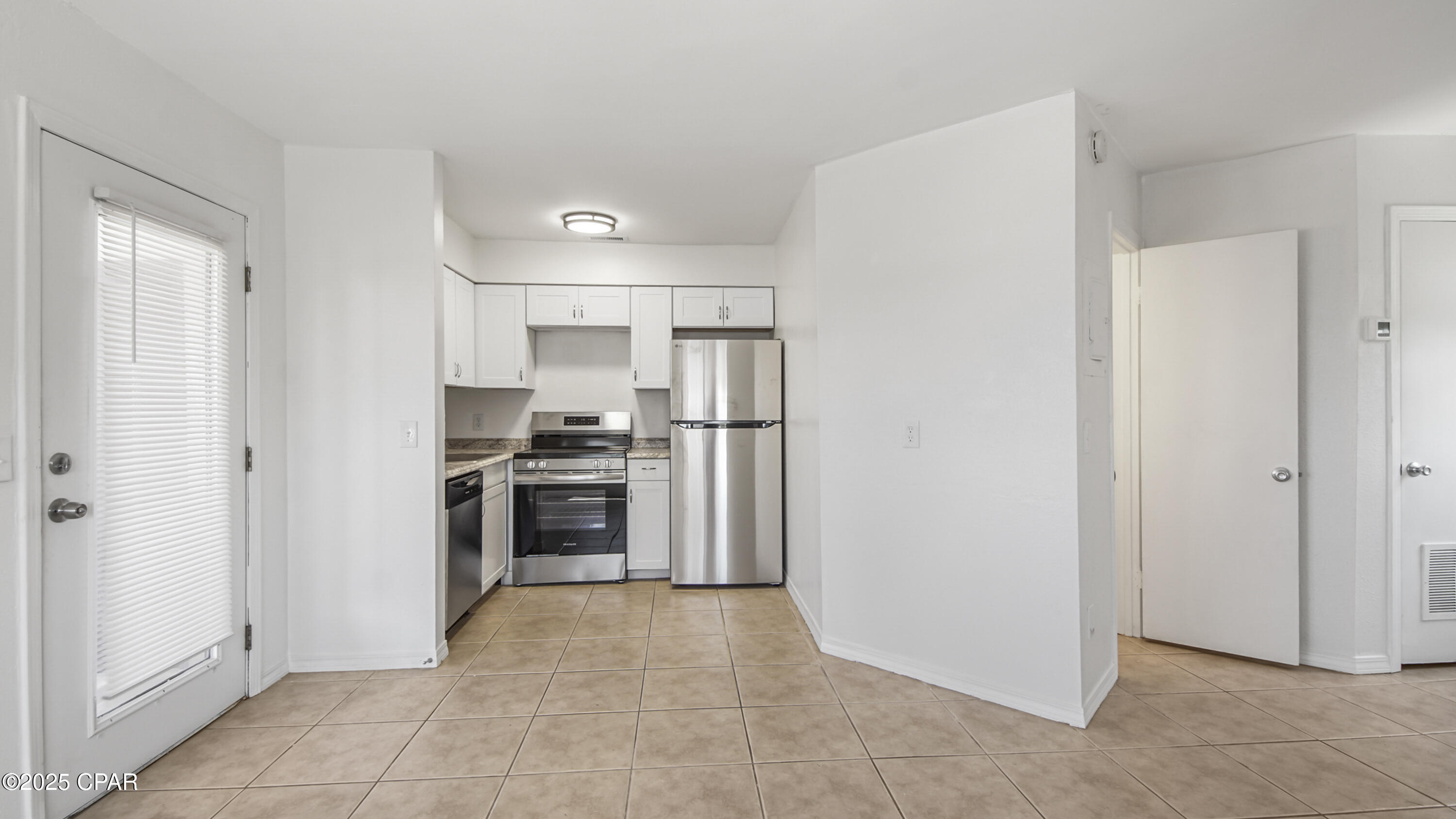 Image 6 For 4114 Holiday Drive 7