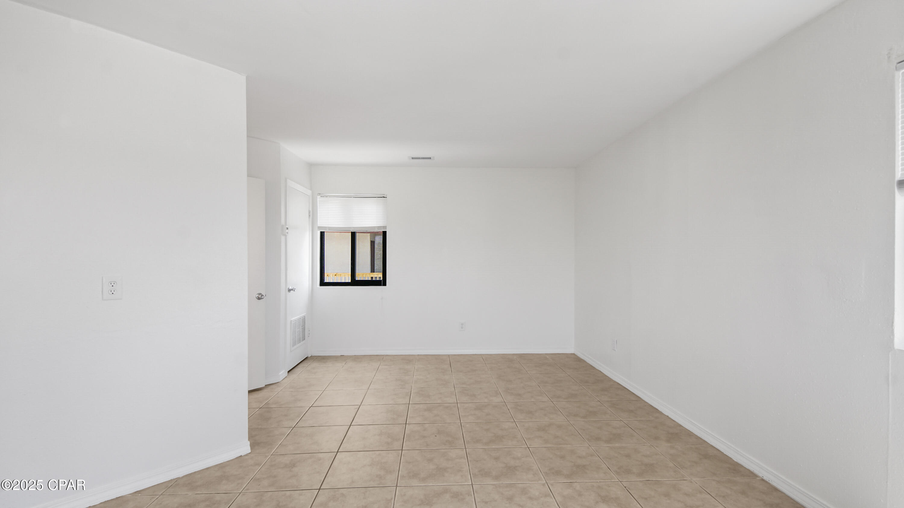 Image 8 For 4114 Holiday Drive 7