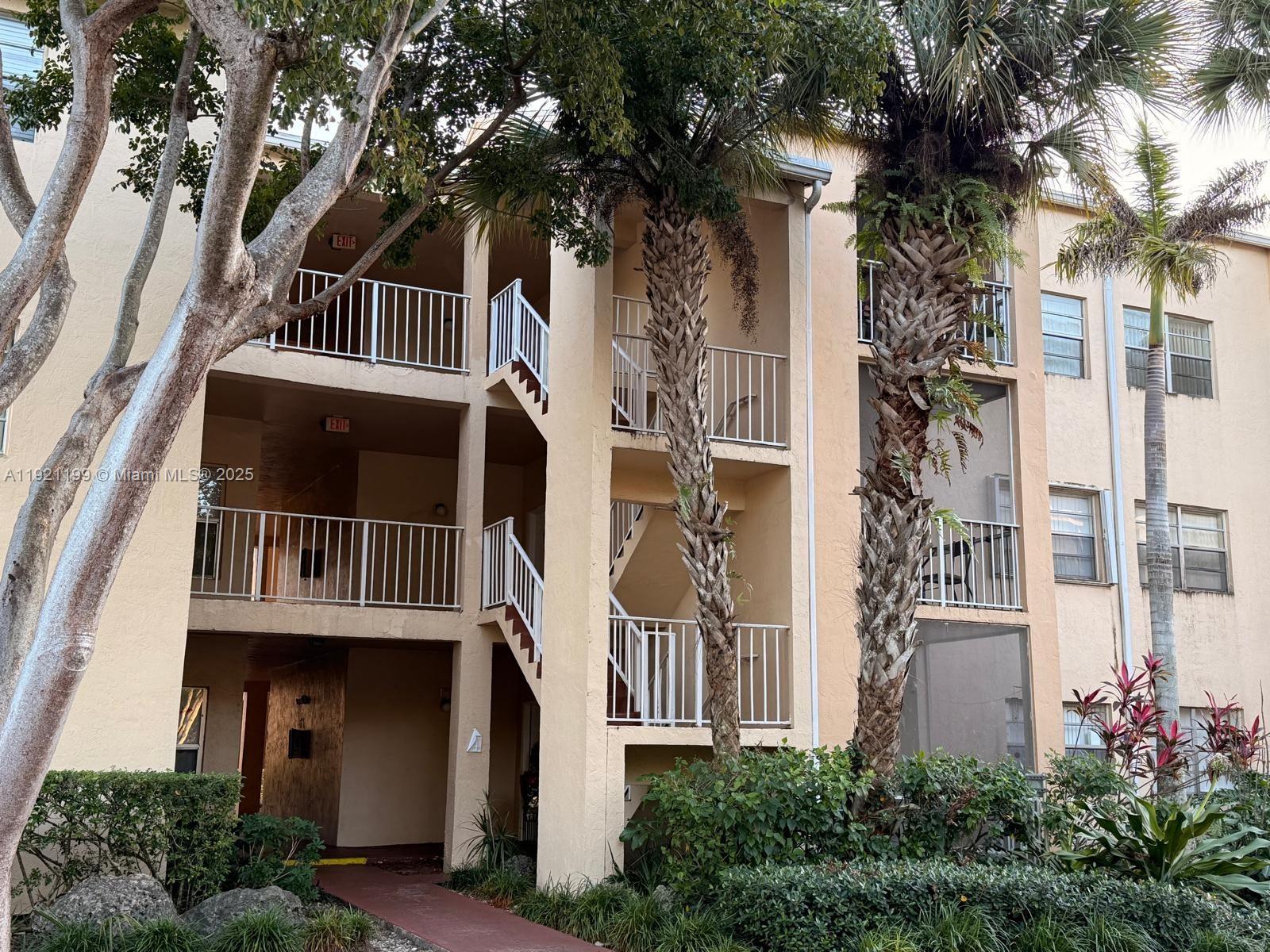 Hammocks Trails Condo