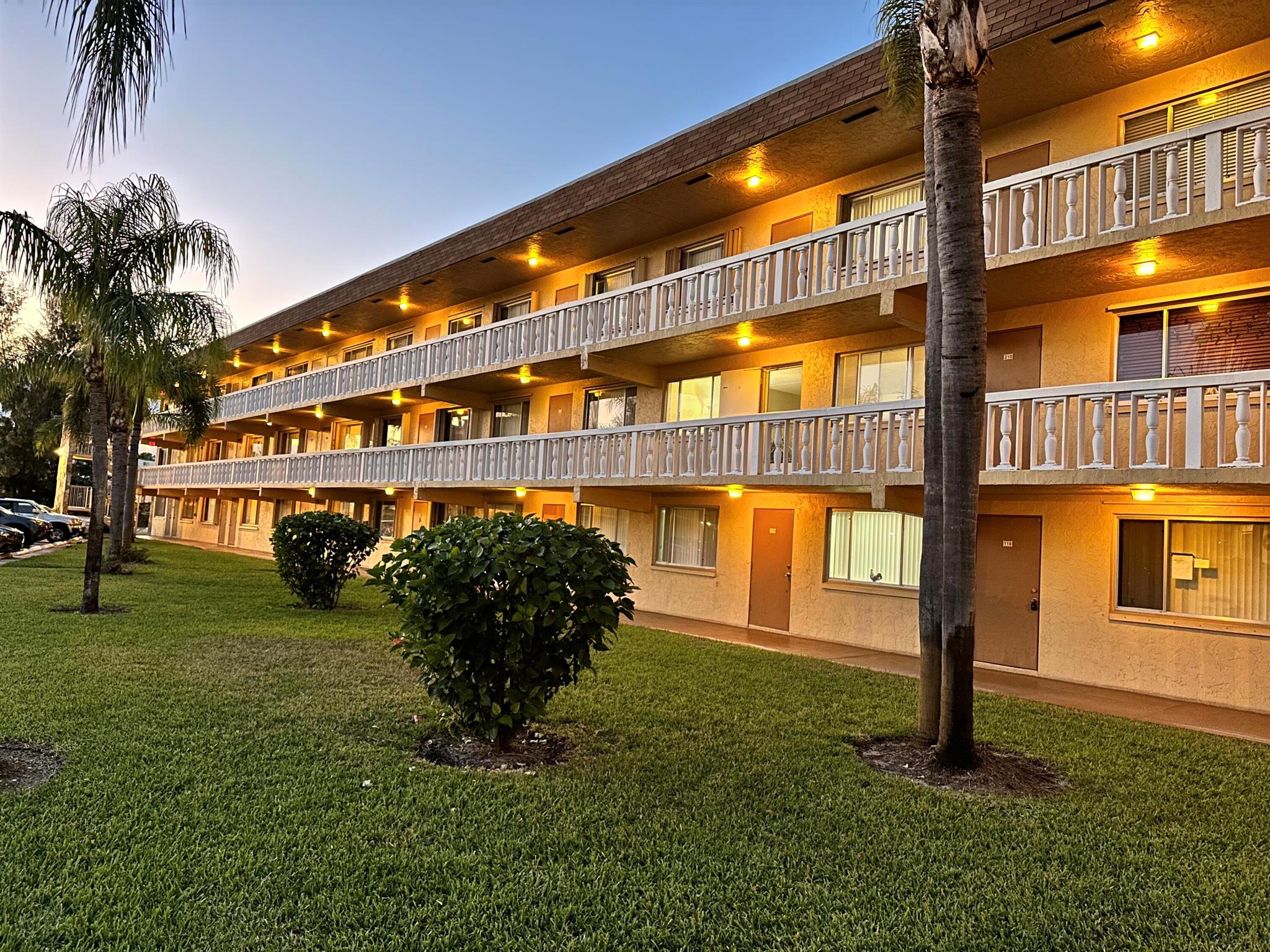 Village Green Coventry Co