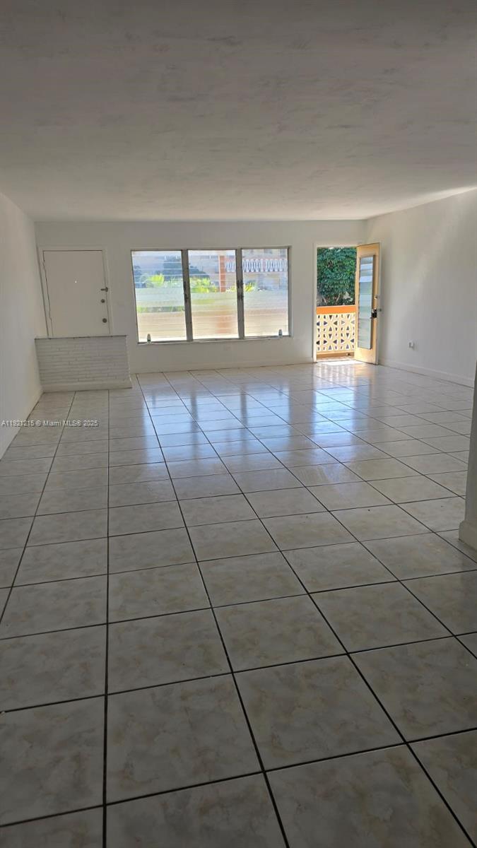 Homes for sale in North Miami, FL | 1885 Ne 121St St #17, North Miami, FL 33181 | MLS# A11921215