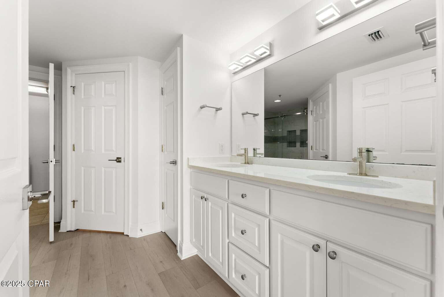 Image 23 For 8715 Surf Drive 505b