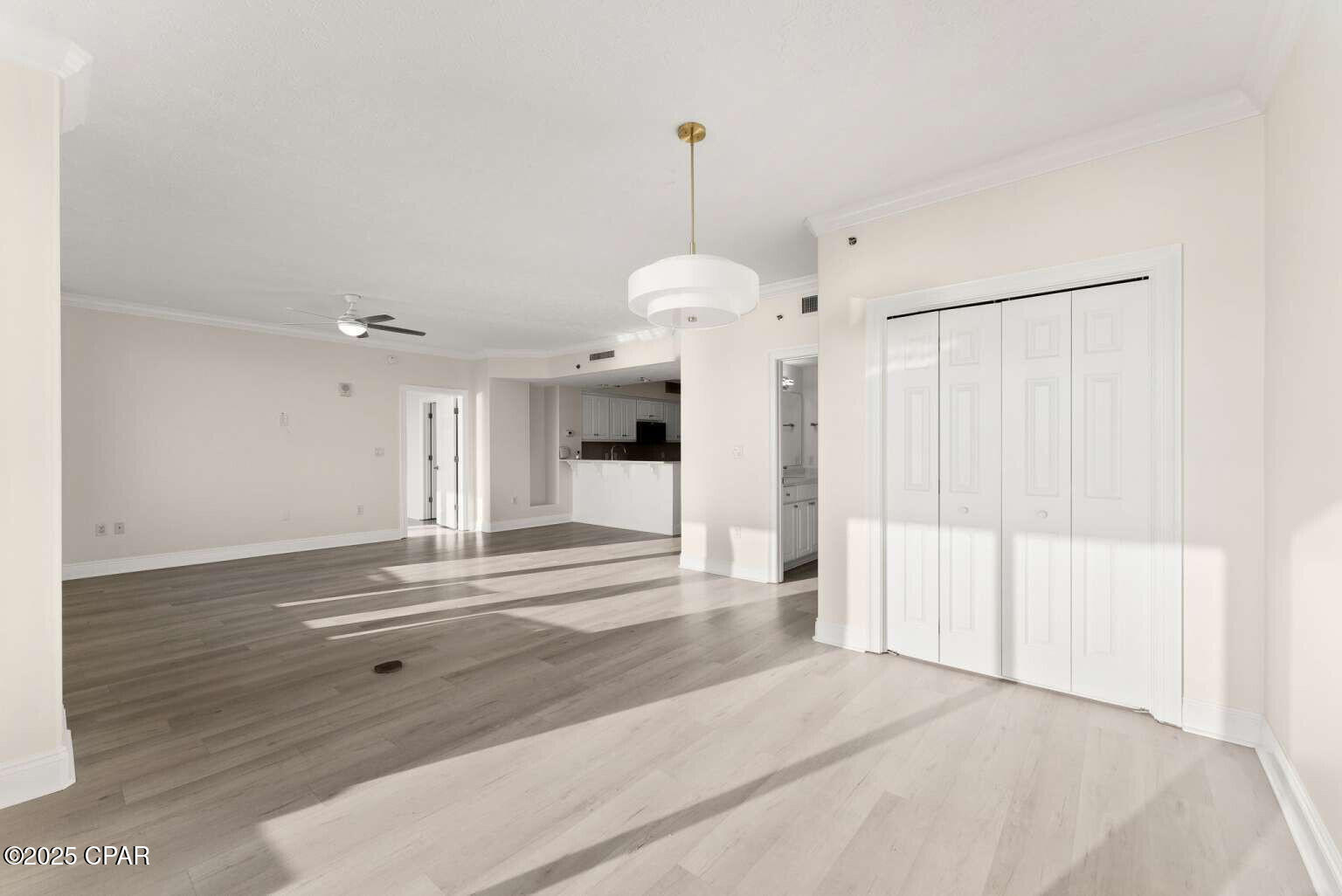 Image 8 For 8715 Surf Drive 505b