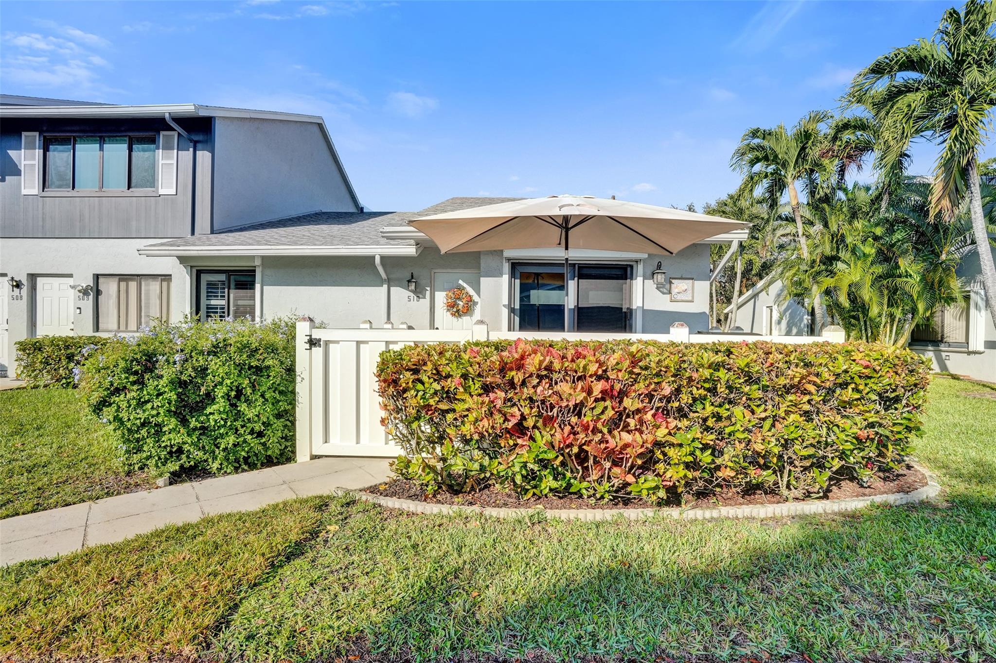 Arbours Of The Palm Beach