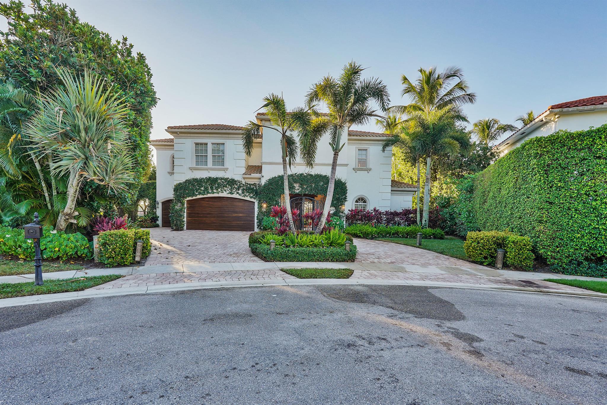 Mizner Estates Of Palm Be