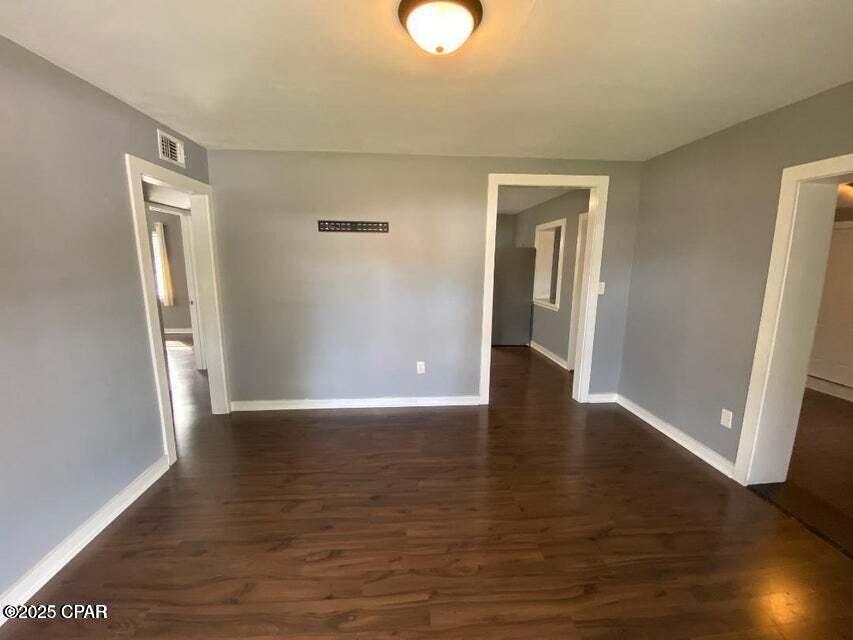 Image 11 For 707 Satsuma Avenue