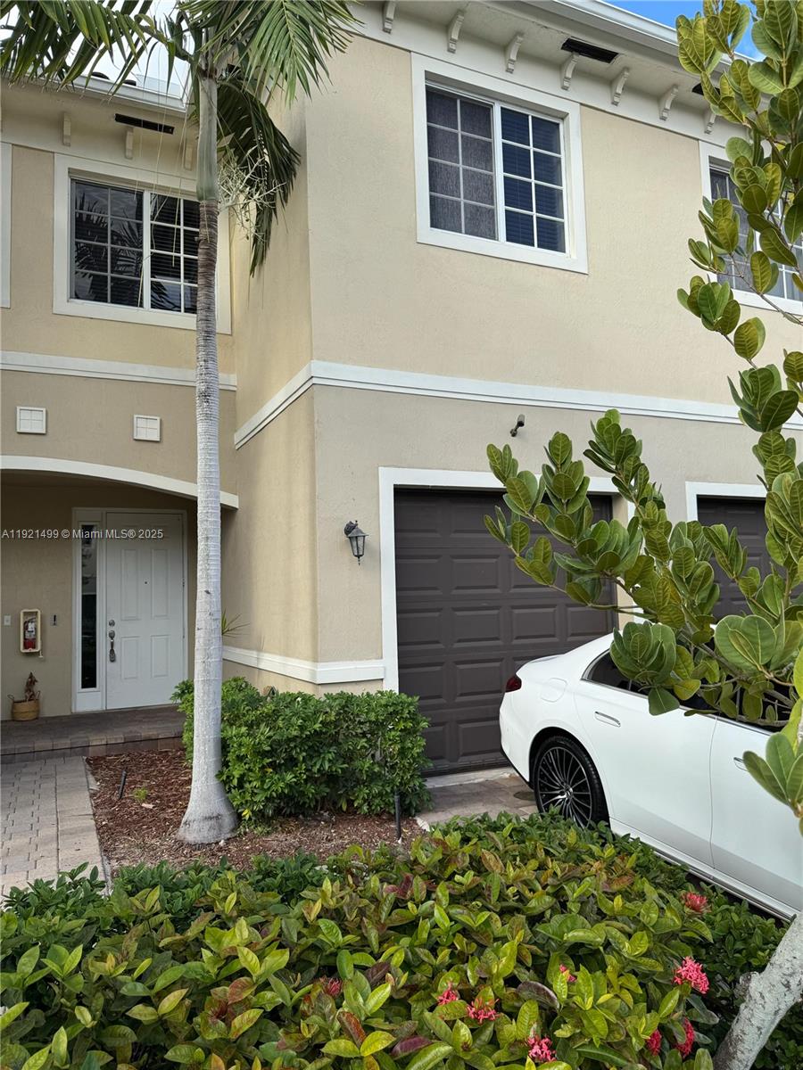 Calabria II Condo