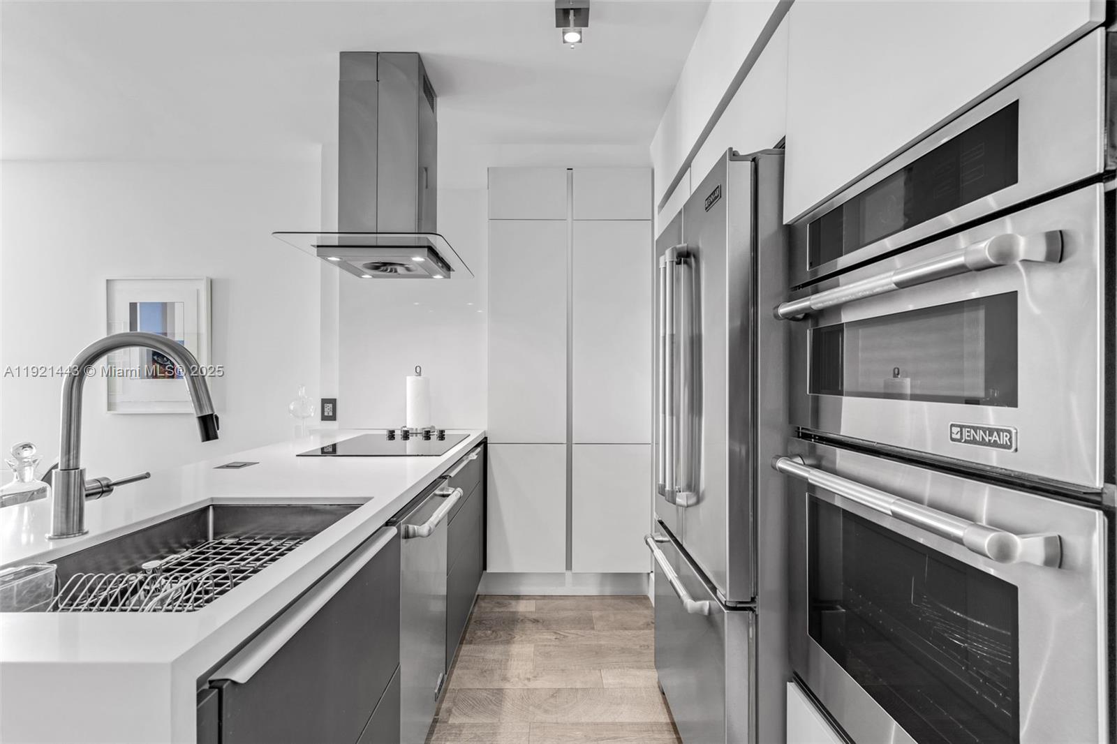 Beautifully remodeled apartment with a split floorplan, featuring new kitchen, bathrooms, floors, AC, and fully built-out walk-in closets. Enjoy water and skyline views, a spacious pantry, and curtains with blackouts throughout. The master bathroom is truly gorgeous. The building is perfectly located—walking distance to Brickell City Centre, Downtown, restaurants, and shops - yet in a quieter part of Brickell with easy access in and out. Amenities include two pools (one rooftop), gym, sauna, market, club room, and more. A fantastic apartment in an amazing place to live.