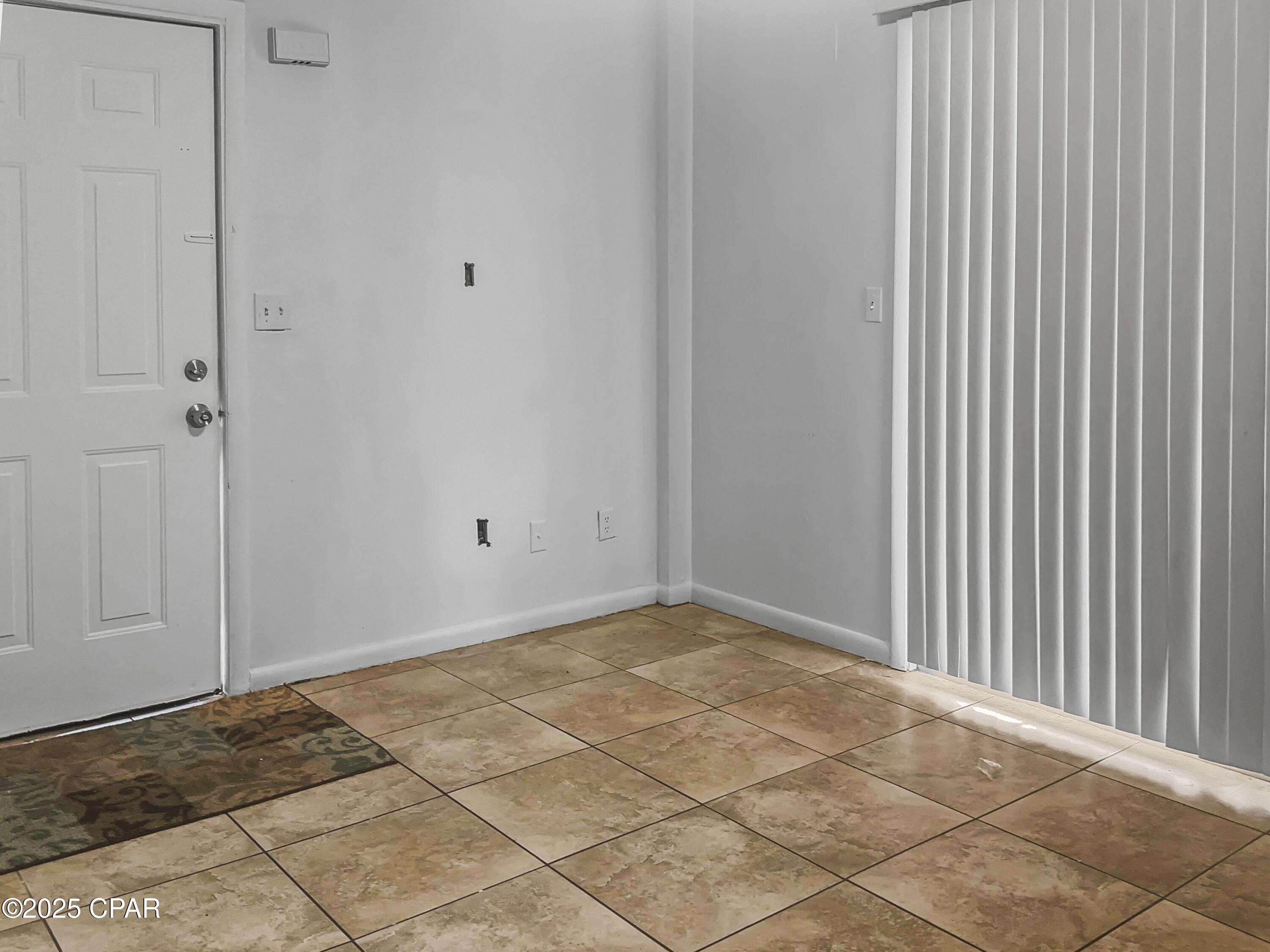 Image 10 For 115 Twin Lakes Drive