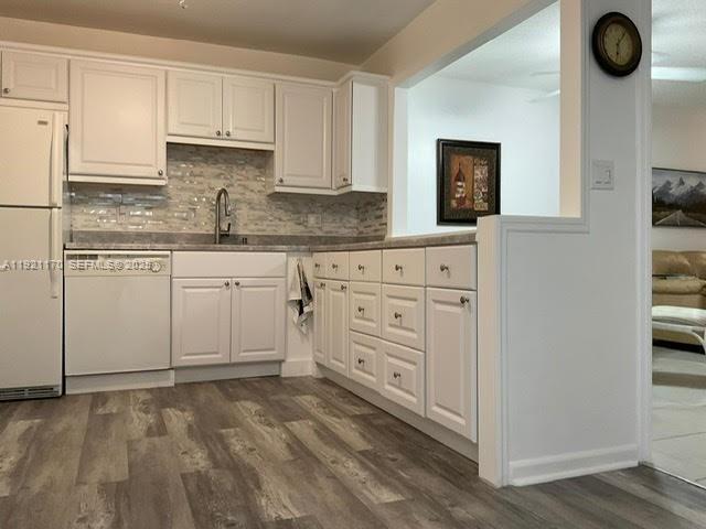 Castle Apartments 15 Cond