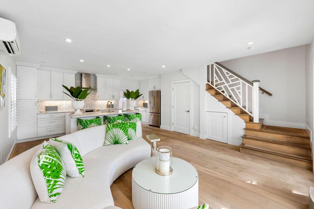 Peruvian Court Condo