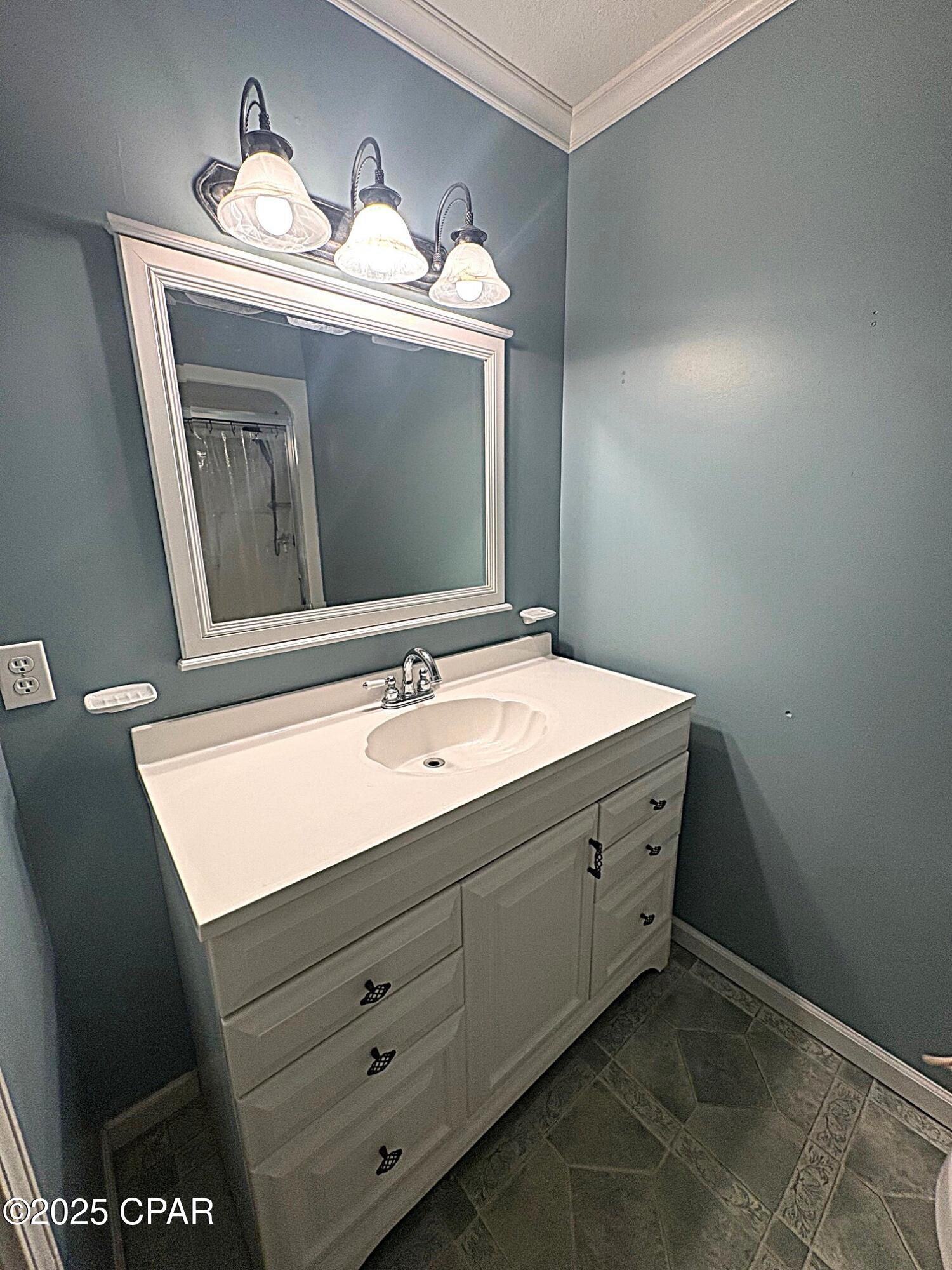 Image 24 For 5853 Catalina Lane