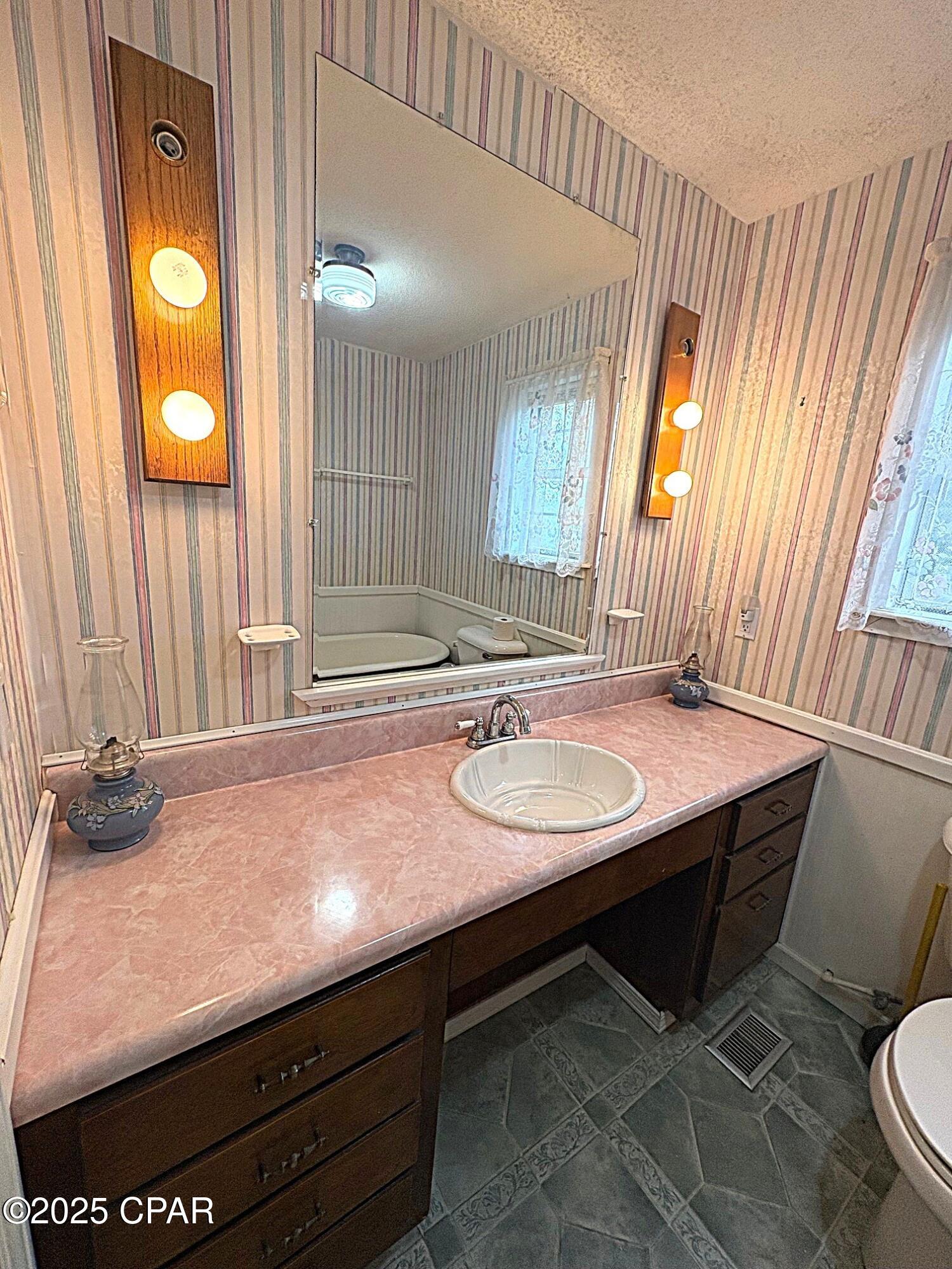 Image 33 For 5853 Catalina Lane