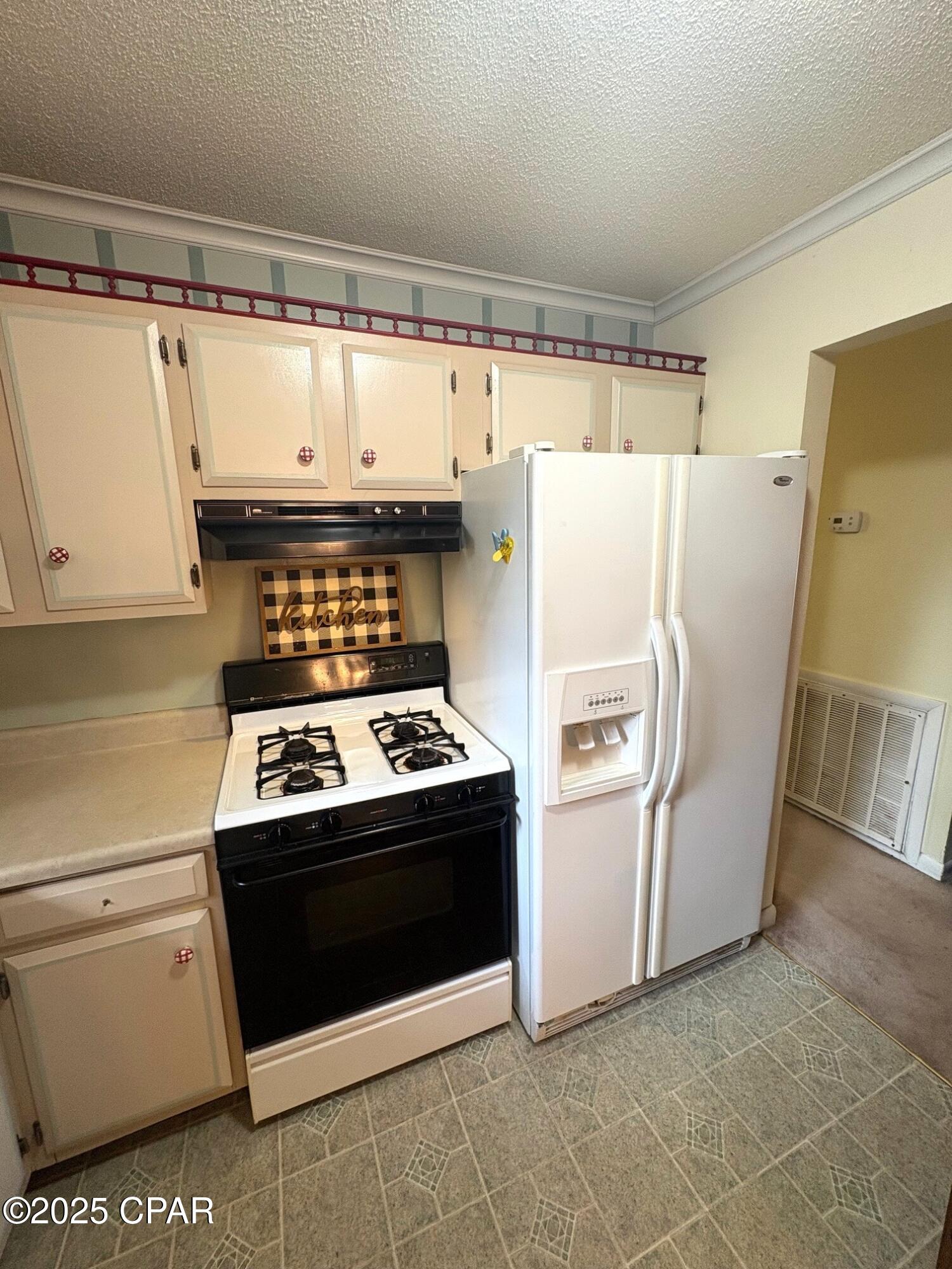 Image 9 For 5853 Catalina Lane