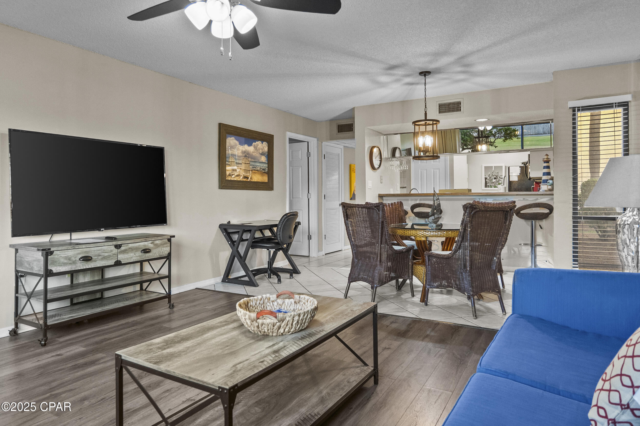 Image 5 For 520 Richard Jackson Boulevard 2001