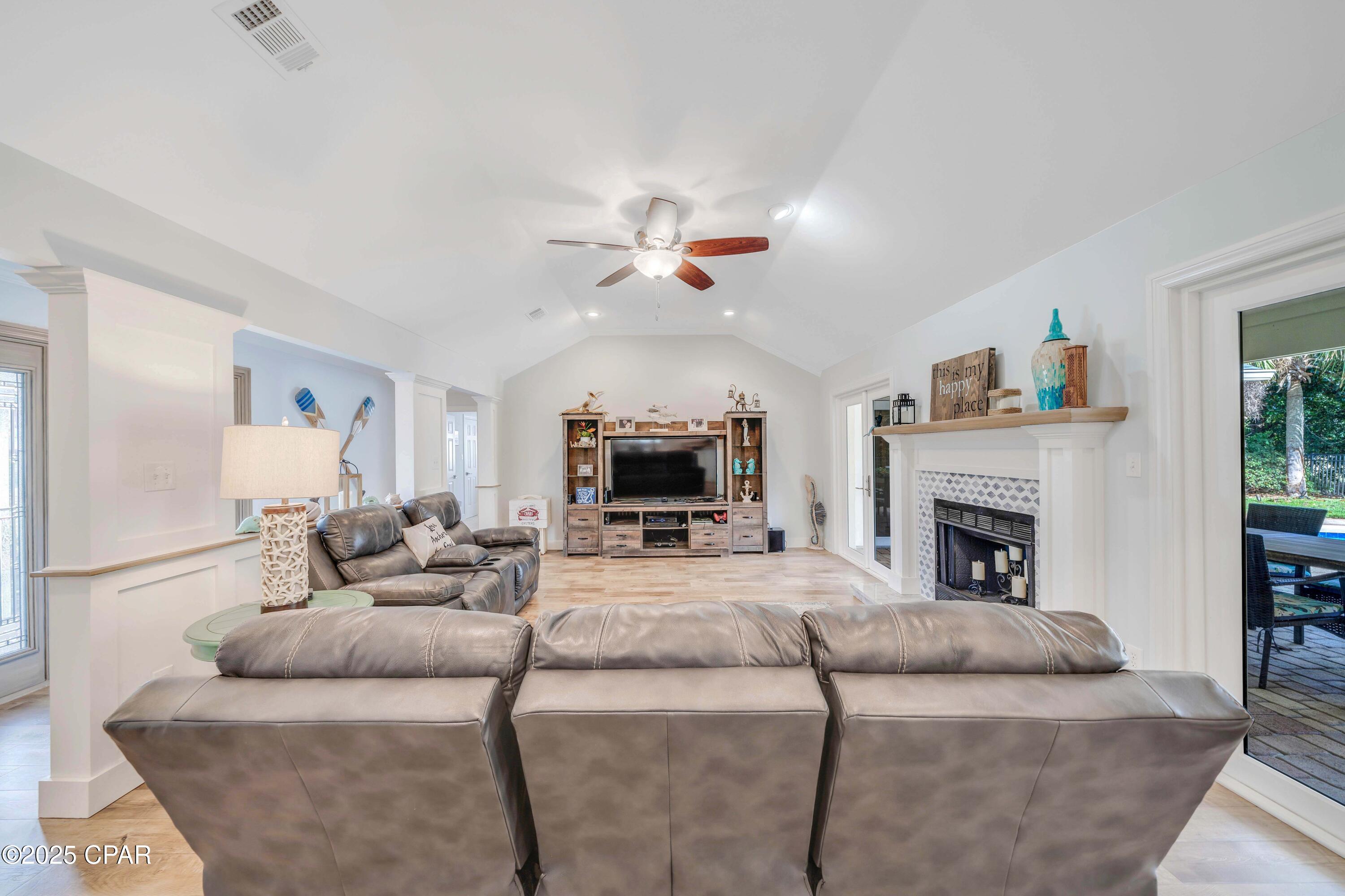 Image 9 For 607 Amberjack Drive