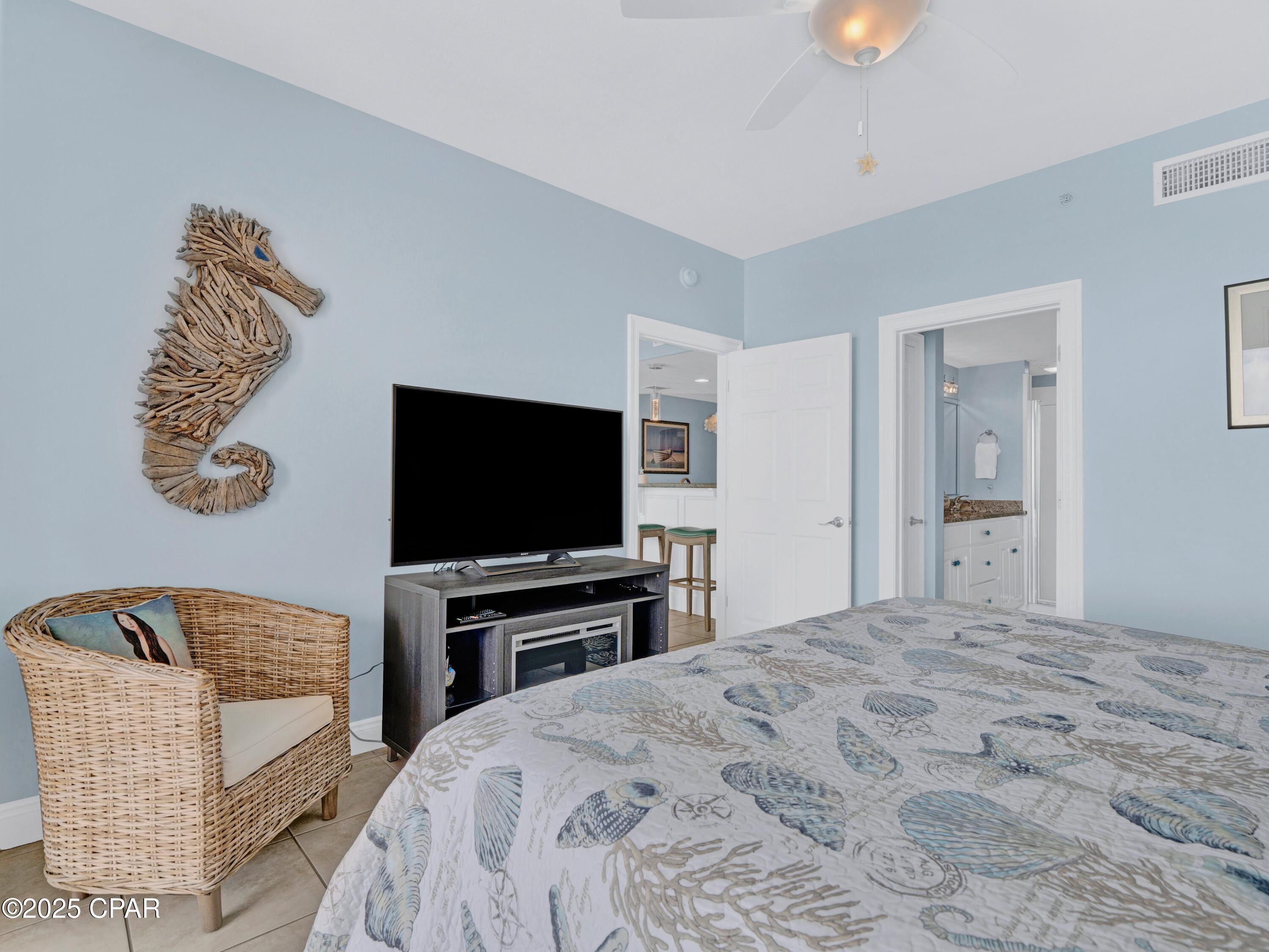 Image 14 For 5004 Thomas Drive 2304