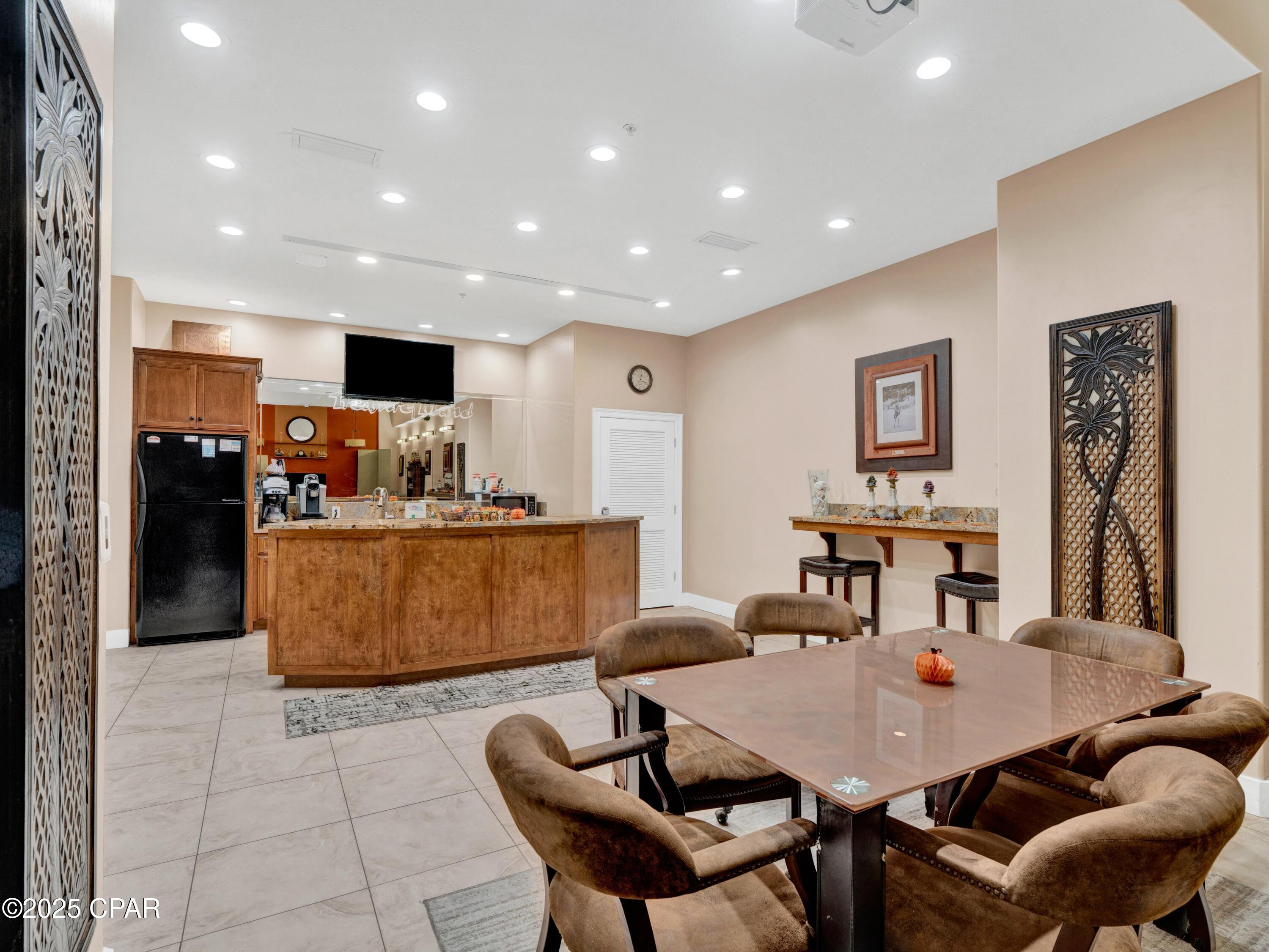 Image 39 For 5004 Thomas Drive 2304